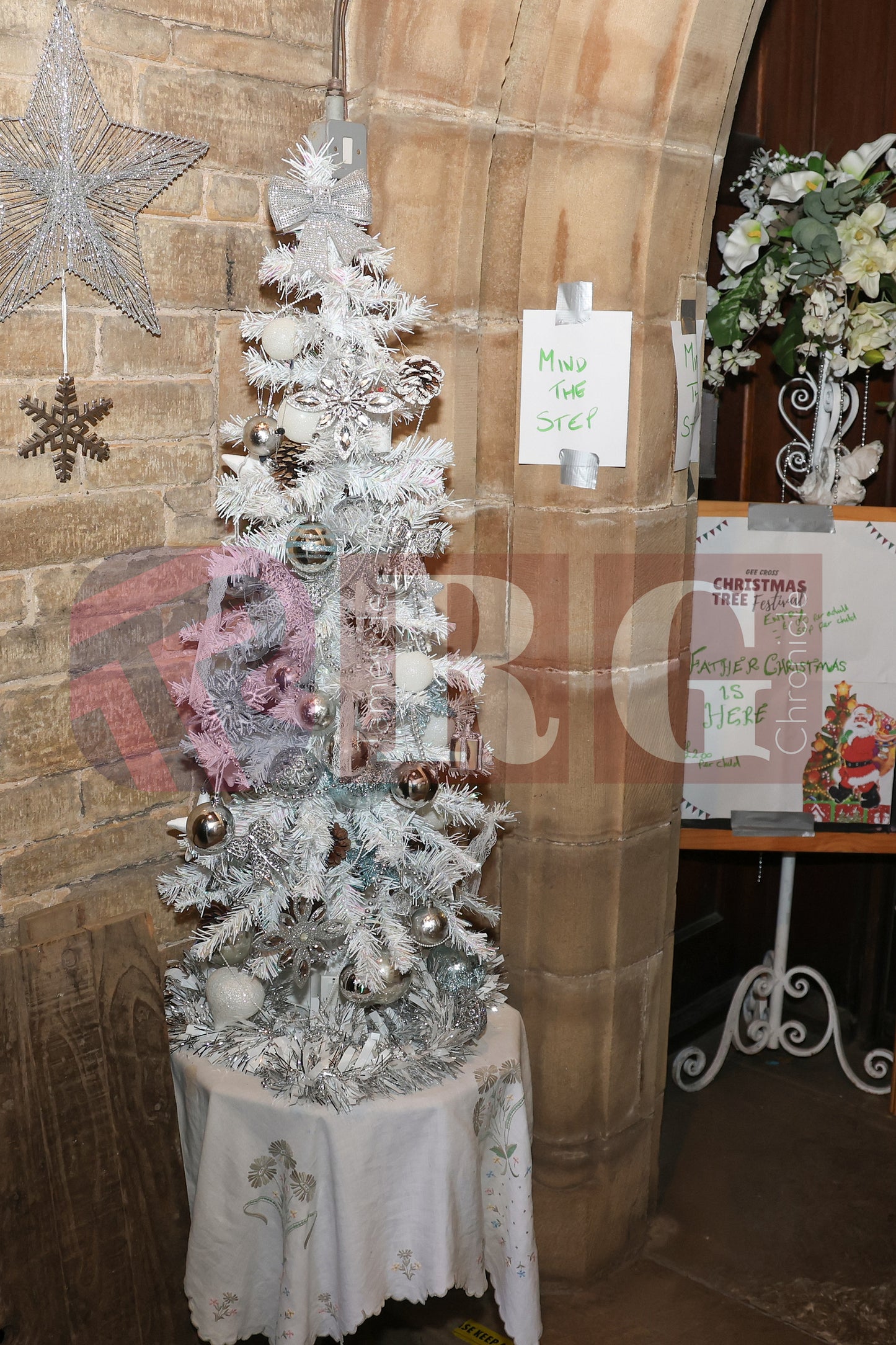 HYDE CHAPEL GEE CROSS 2024 (57).JPG