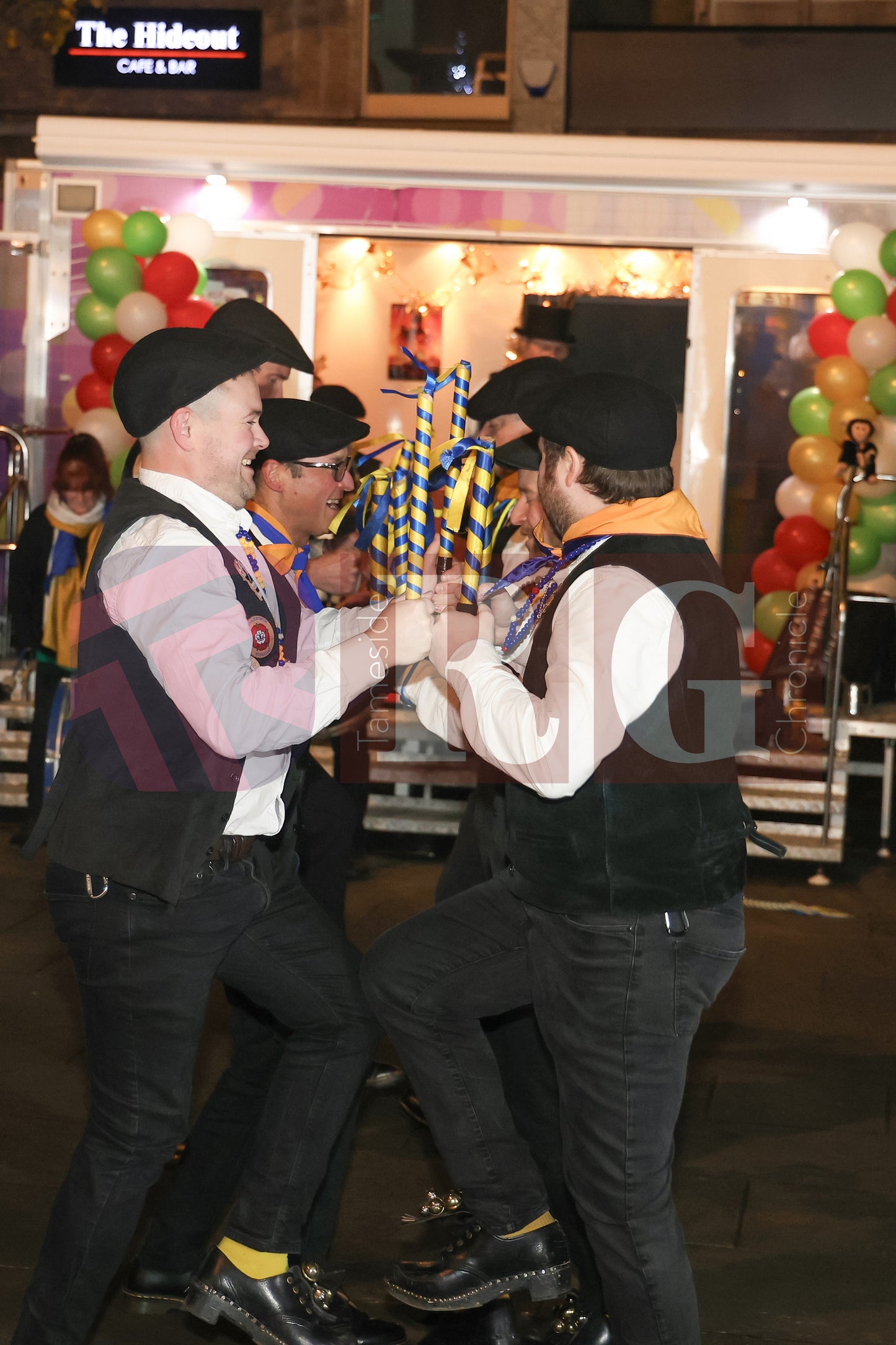DROYLSDEN LIGHTS SWITCH ON 2024 (75).JPG