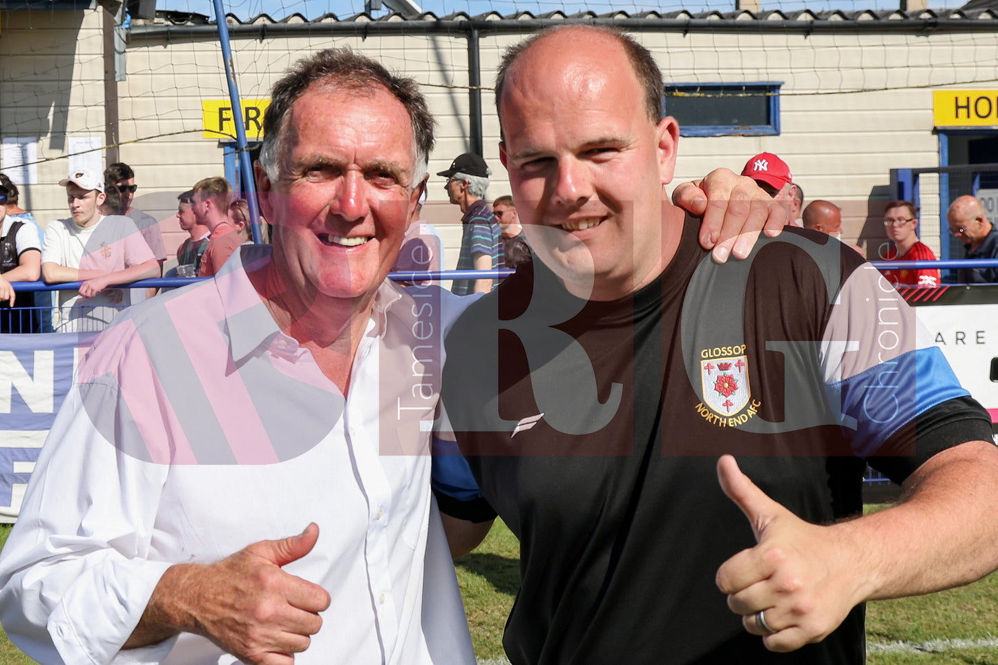GLOSSOP NORTH EBD V UNITED LEGENDS (54).JPG