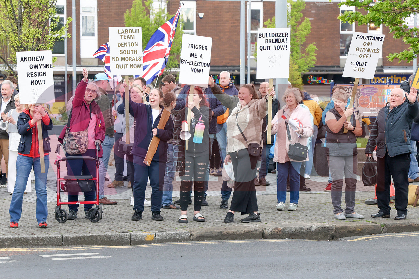 CALLING FOR MP TO GO DENTON 2025 (69).JPG