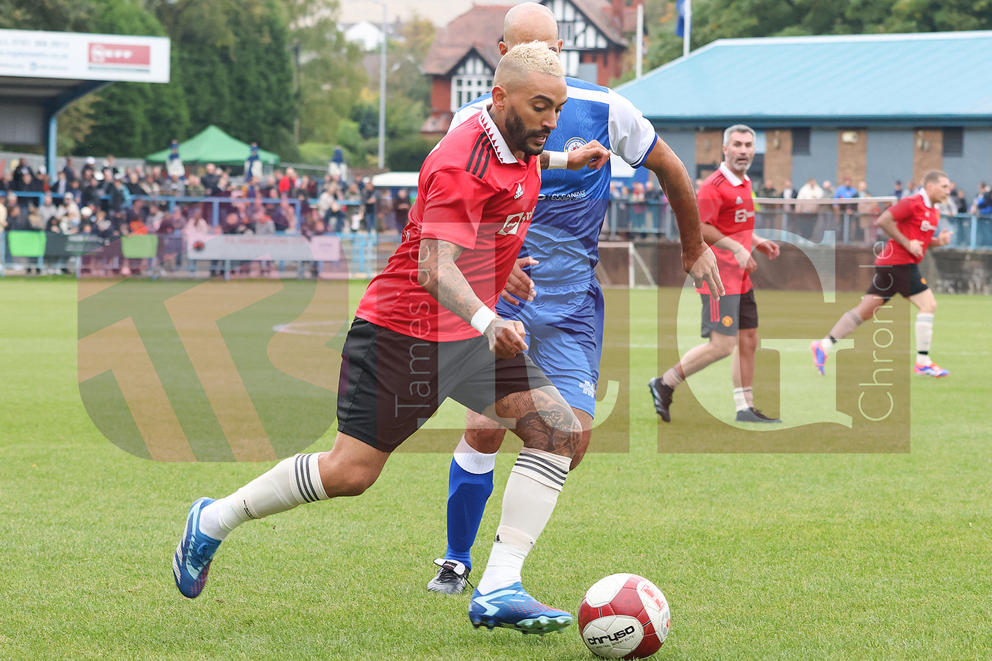 STALYBRIDGE CELTIC LEGENDS V MAN UTD LEGENDS (67).JPG