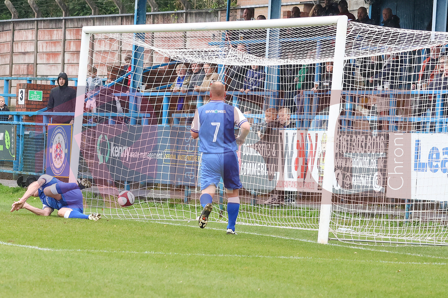 STALYBRIDGE CELTIC LEGENDS V MAN UTD LEGENDS (119).JPG