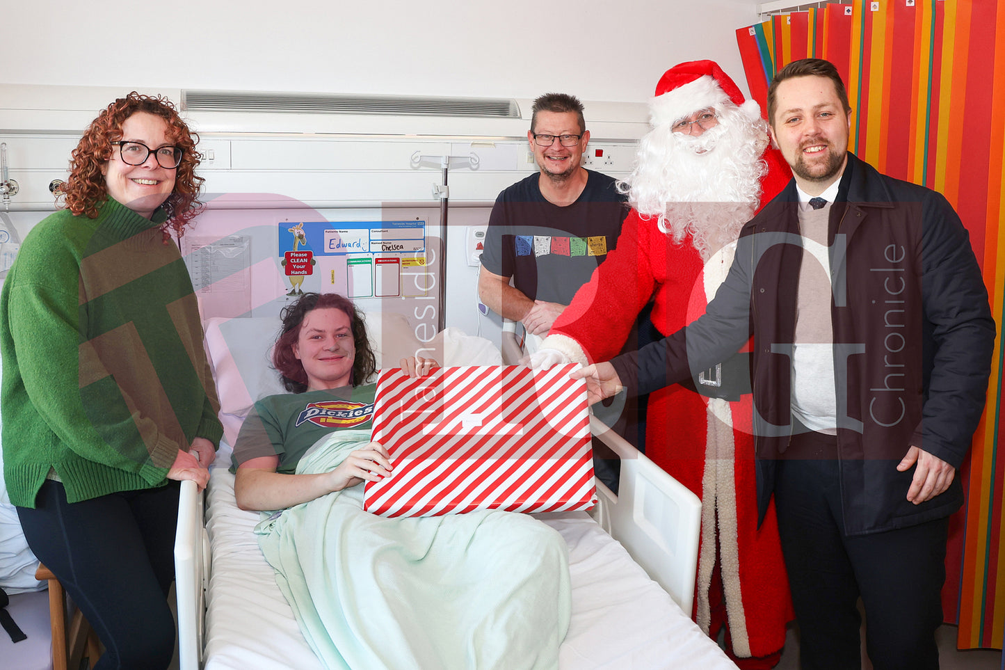 SANTA VISIT TAMESIDE CHILDRENS UNIT 2024 (60).JPG