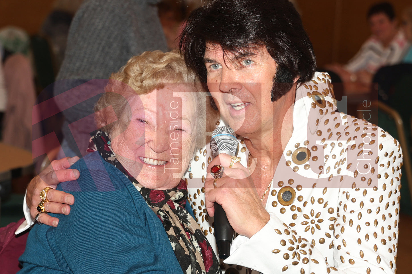 95TH BIRTHDAY DUKINFIELD TOWN HALL ELVIS (56).JPG