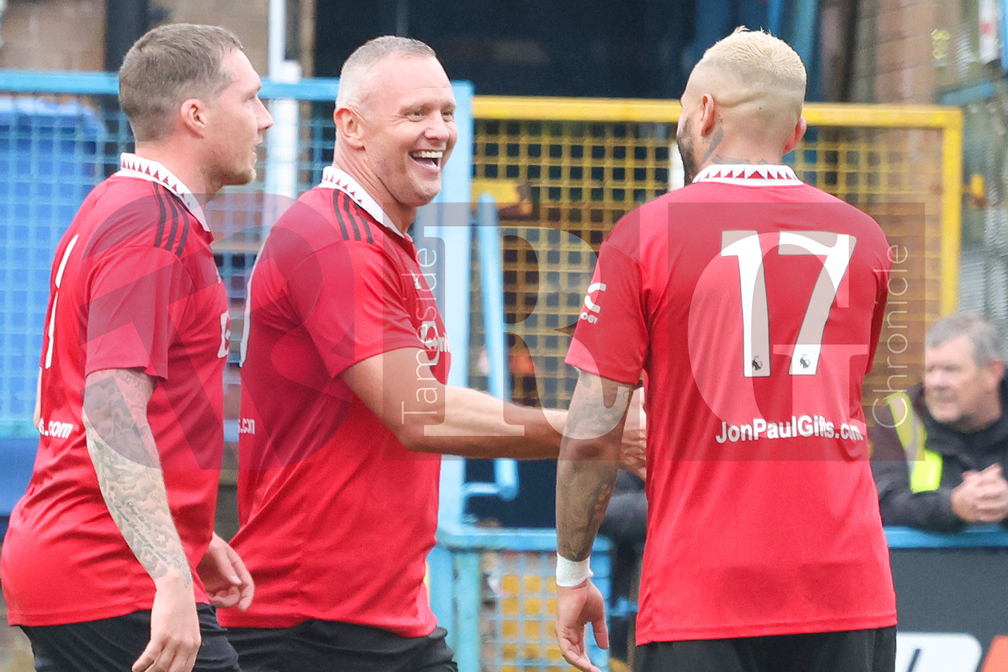 STALYBRIDGE CELTIC LEGENDS V MAN UTD LEGENDS (142).JPG