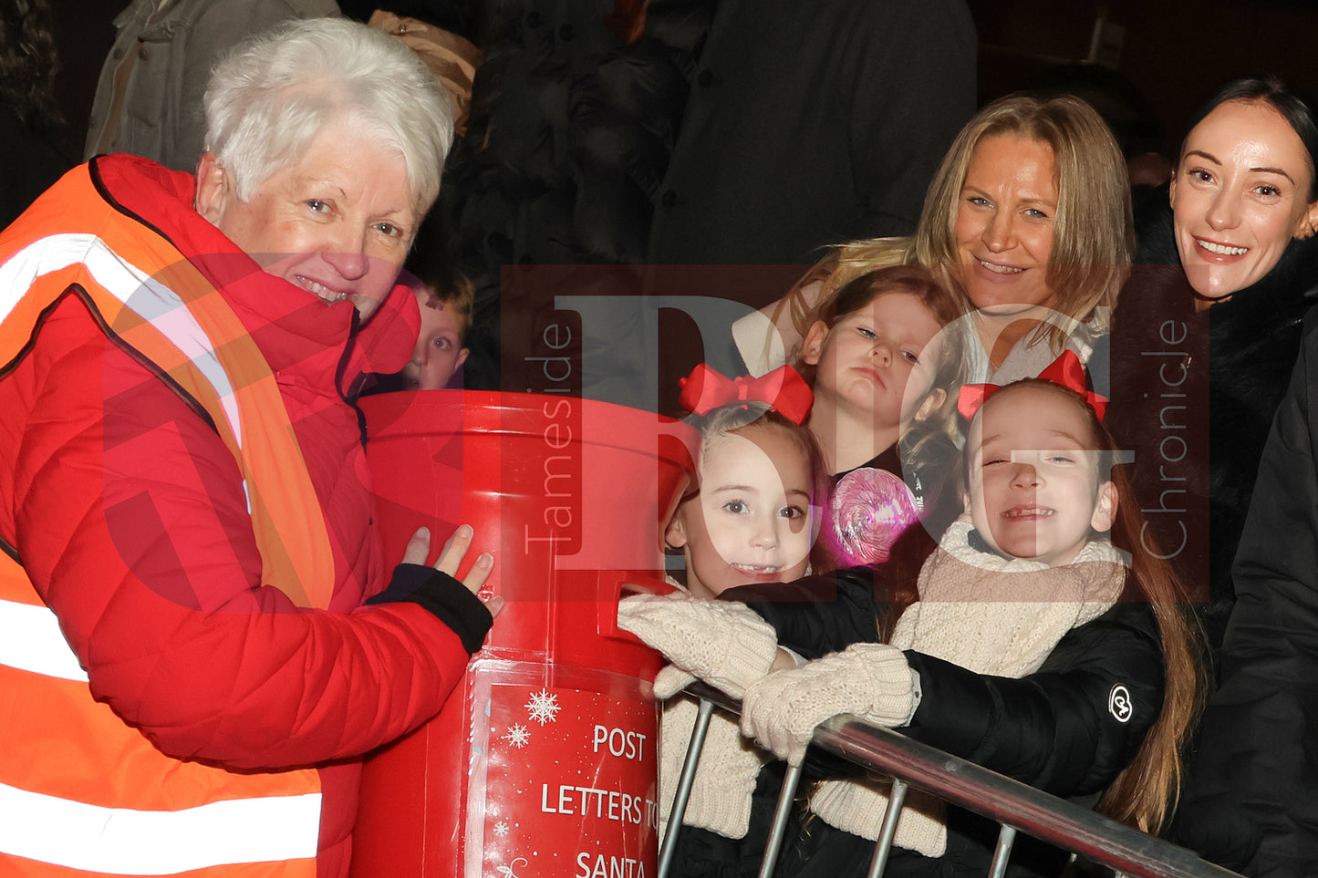 DUKINFIELD LIGHTS SWITCH ON (14).JPG