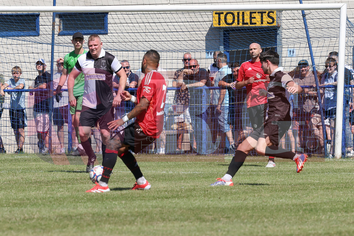 GLOSSOP NORTH EBD V UNITED LEGENDS (165).jpg