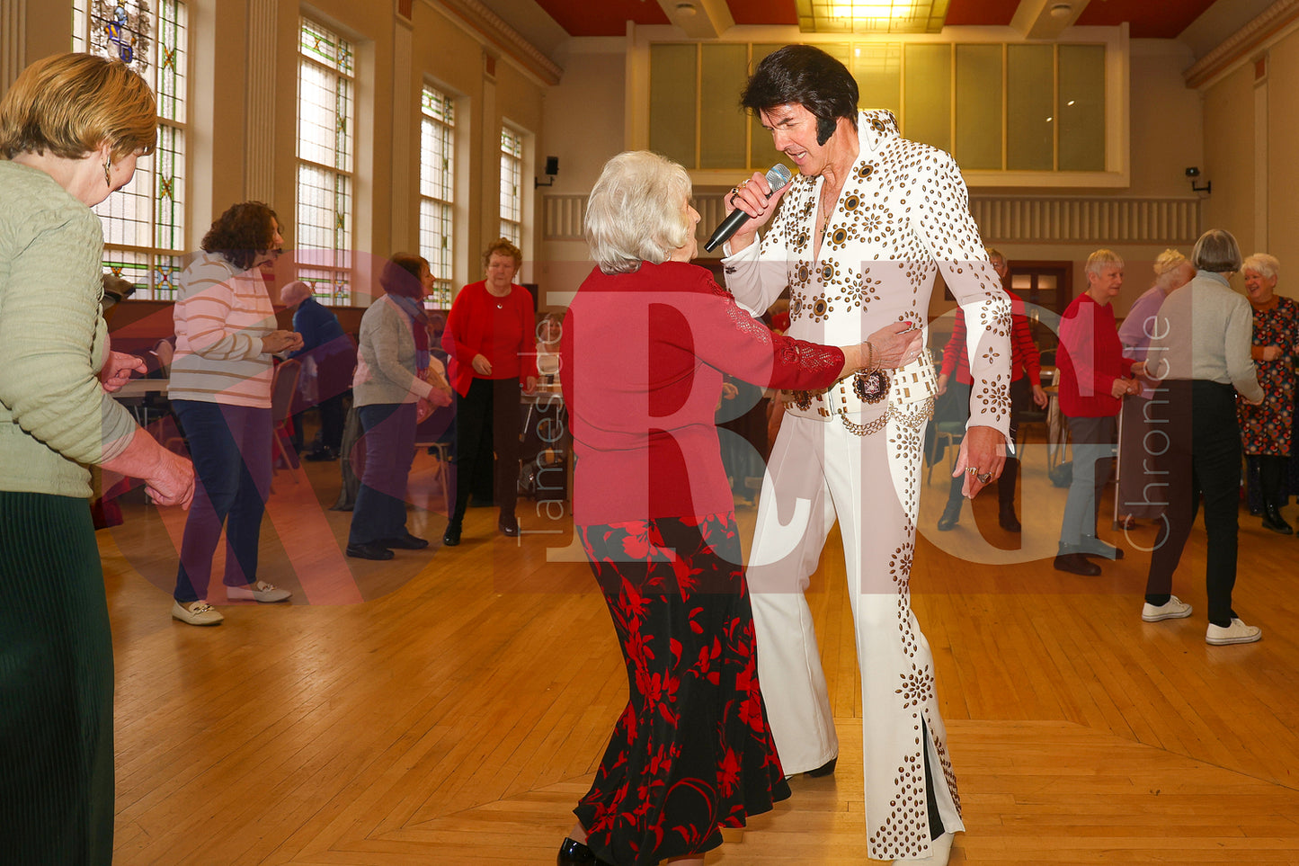 95TH BIRTHDAY DUKINFIELD TOWN HALL ELVIS (44).JPG