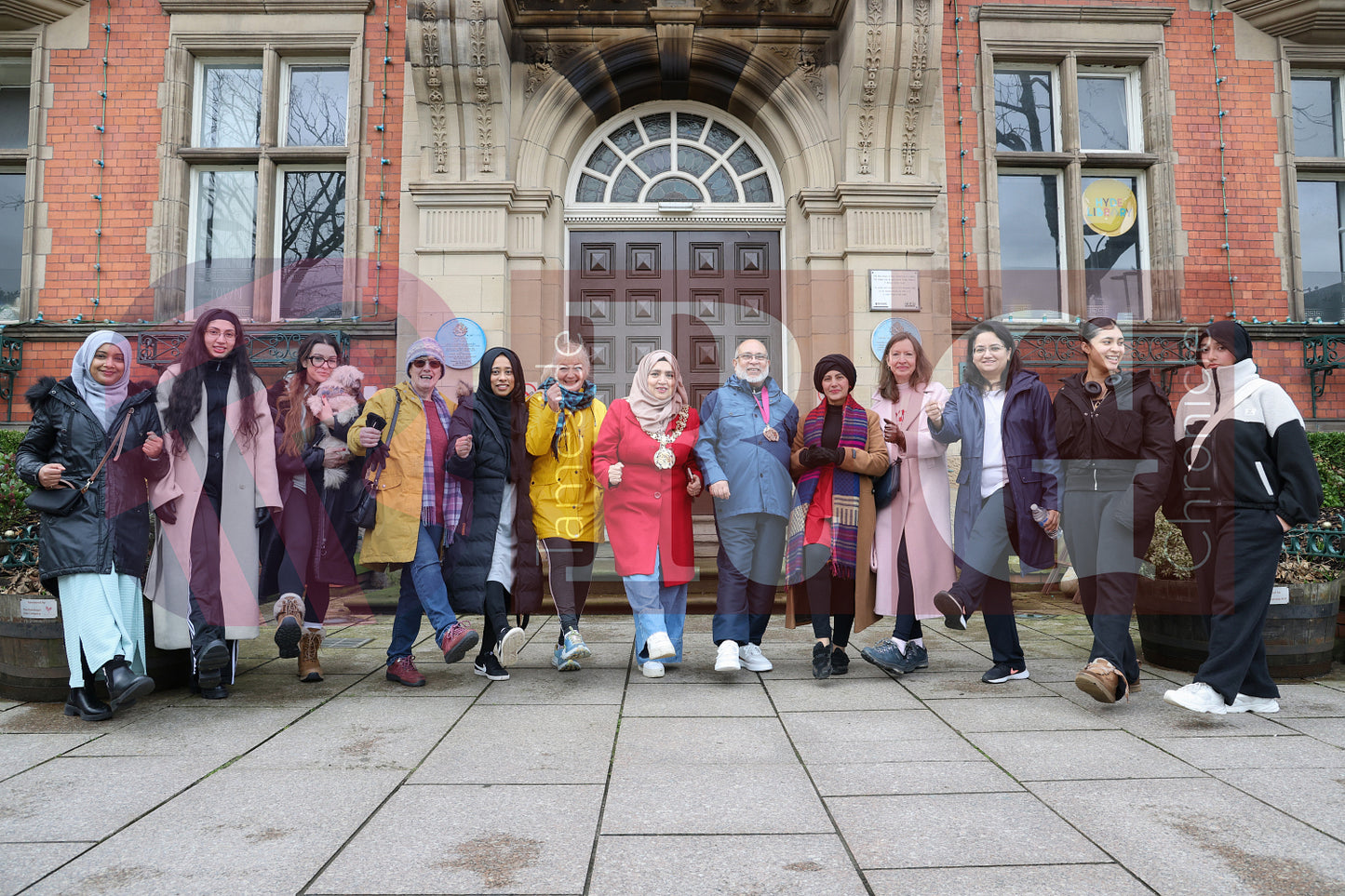 WALK WITH THE MAYOR HYDE TO DUKINFIELD (13).JPG