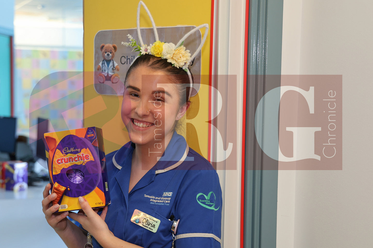 TAMESIDE HOSPITAL CHILDRENS WARD EASTER STAGECOACH (54).JPG