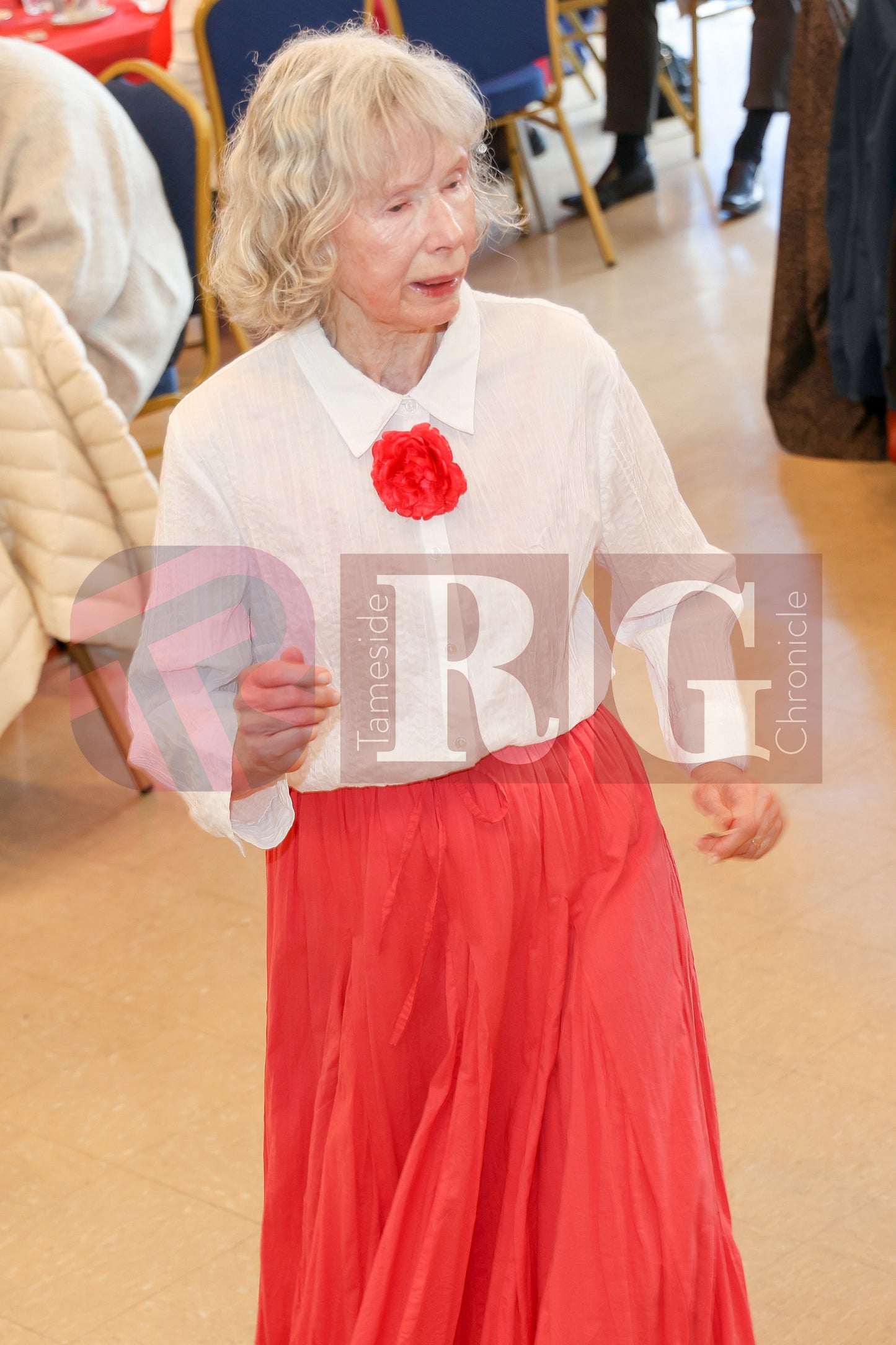 ST. GEORGES DAY GRAFTON CENTRE HYDE (88).JPG
