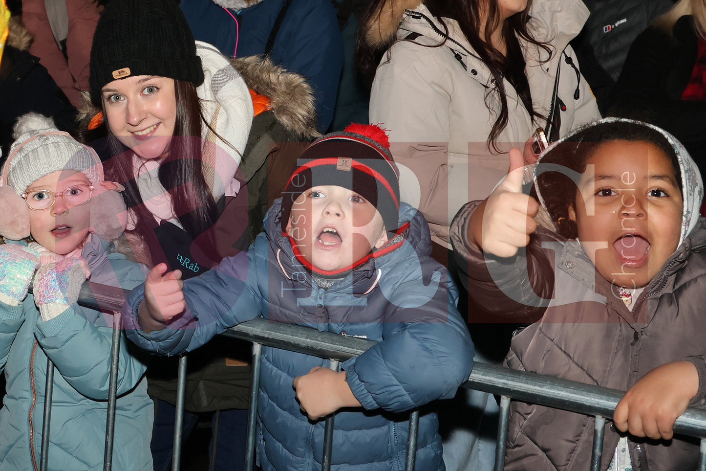DUCKINFIELD LIGHTS SWITCH ON (21).JPG