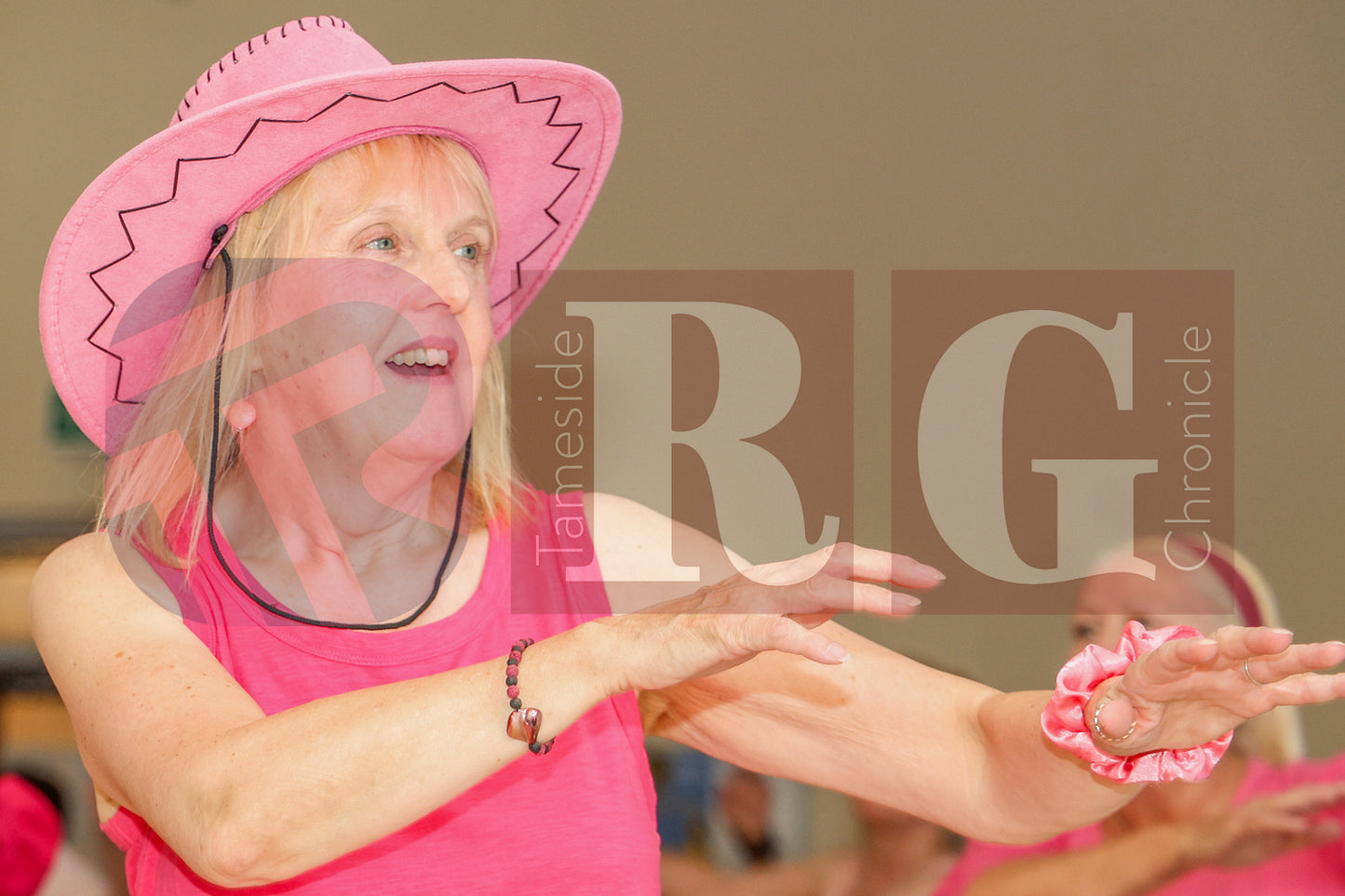 BREAST CANCER FUNDRAISING GRAFTON CENTRE HYDE (47).JPG