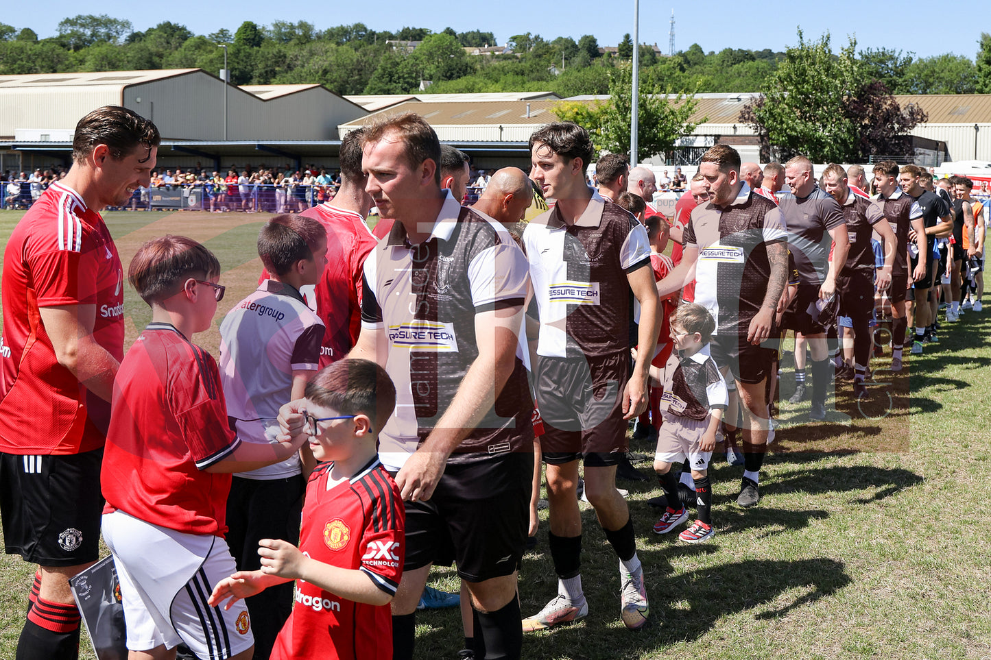 GLOSSOP NORTH EBD V UNITED LEGENDS (6).JPG