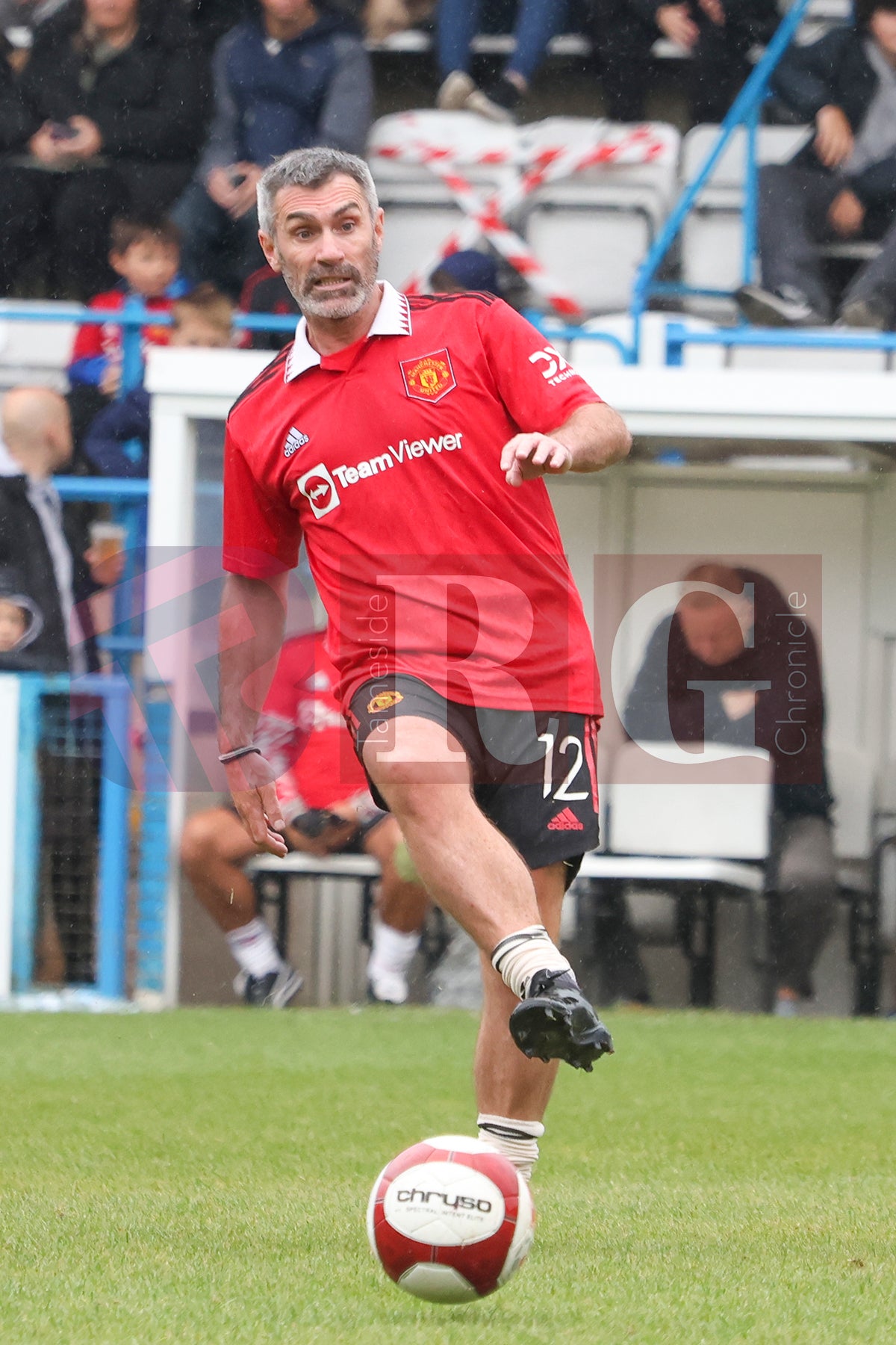 STALYBRIDGE CELTIC LEGENDS V MAN UTD LEGENDS (88).JPG