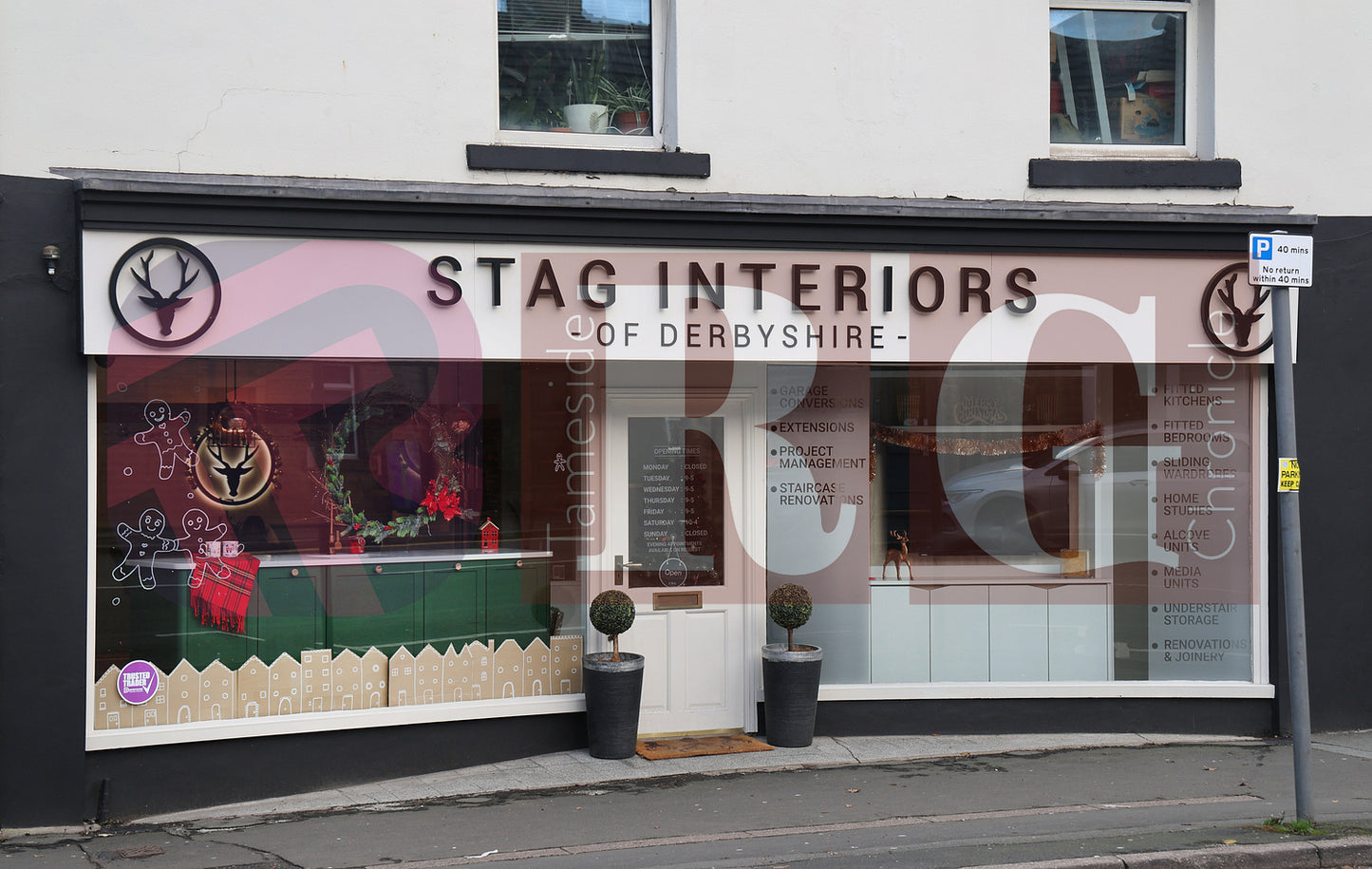GLOSSOP SHOP XMAS WINDOWS 2024 (85).JPG