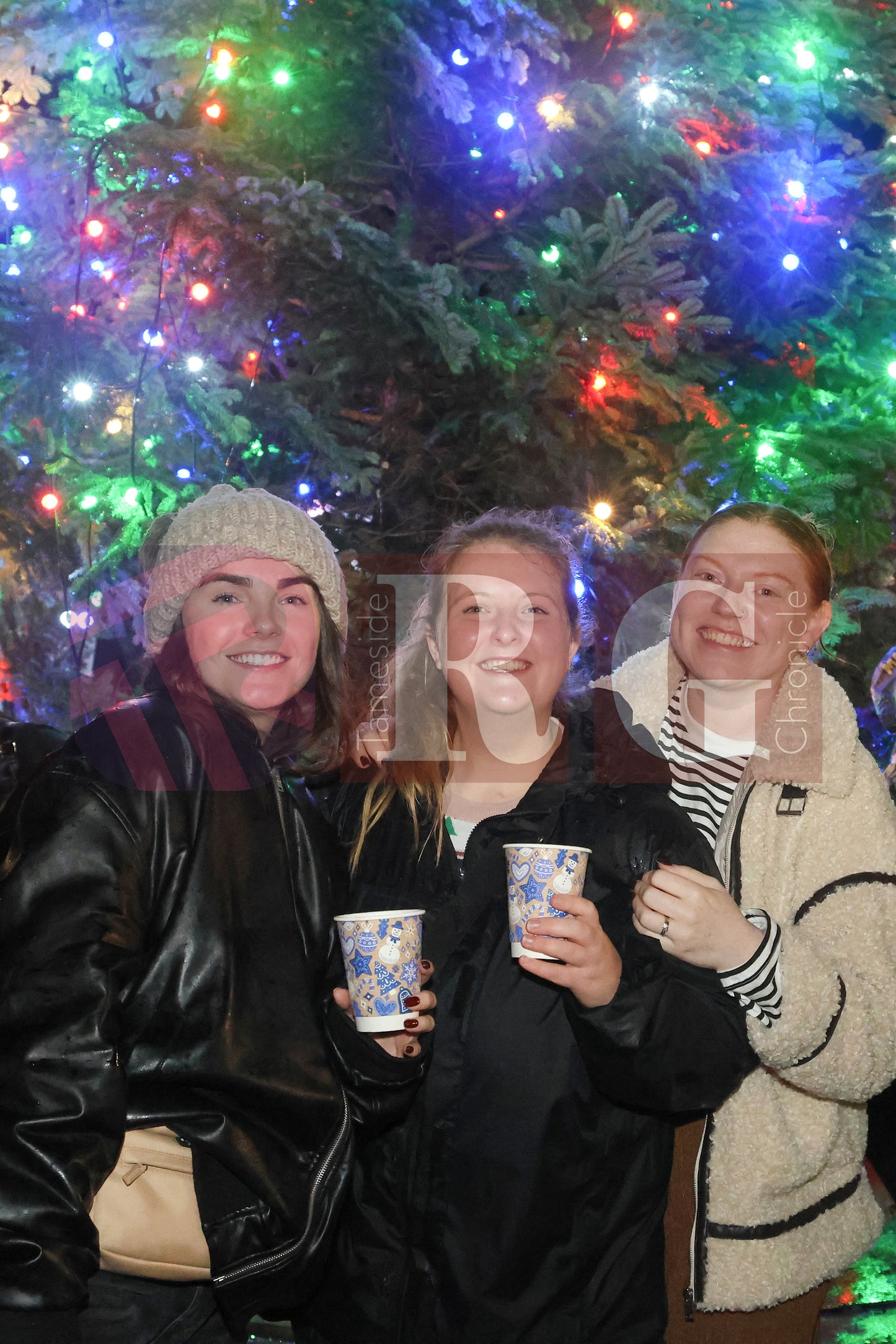 GLOSSOP LIGHTS SWITCH ON 2024 (69).JPG