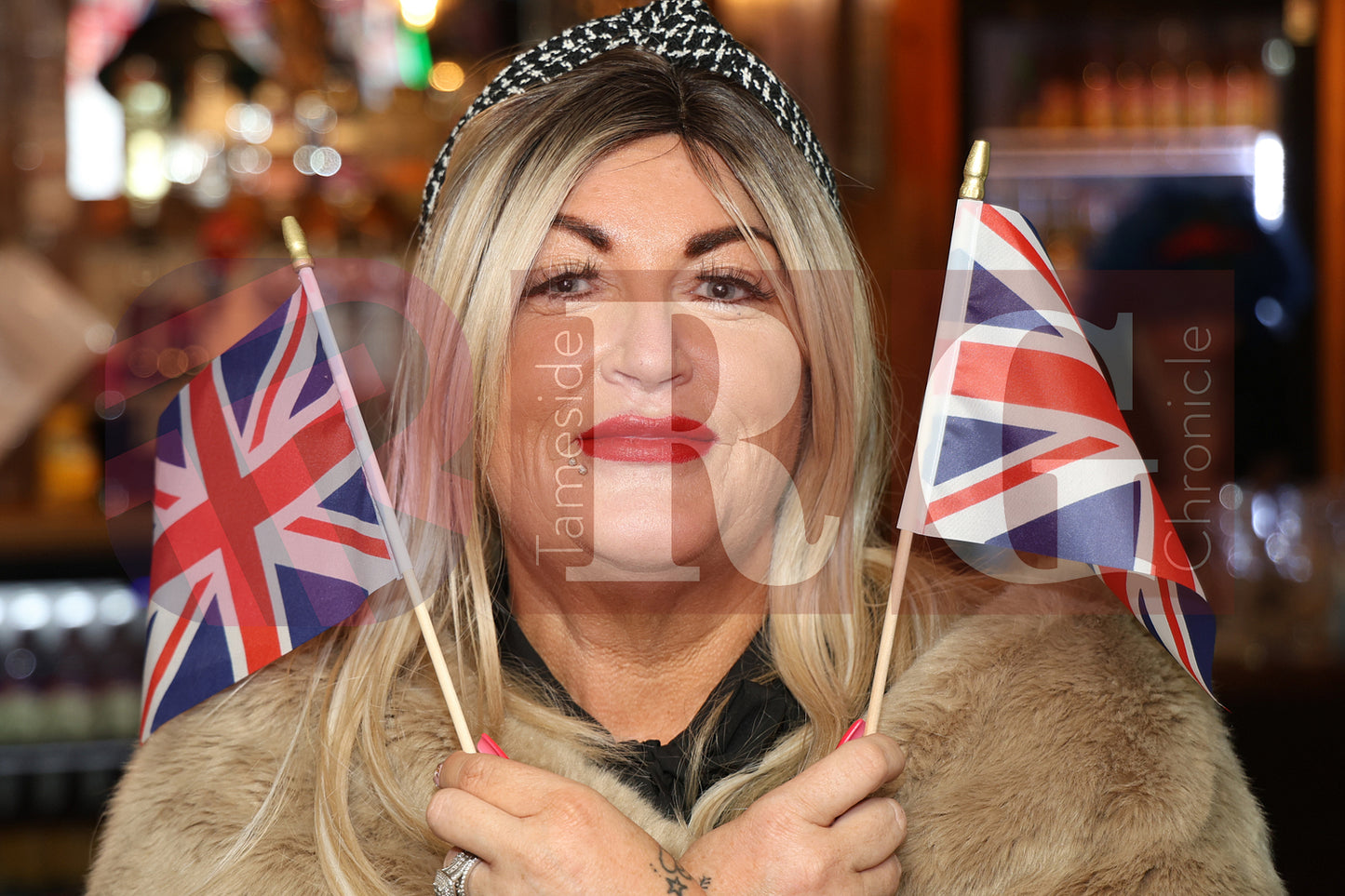 VE DAY OLD PEGS PUB DENTON (29).JPG