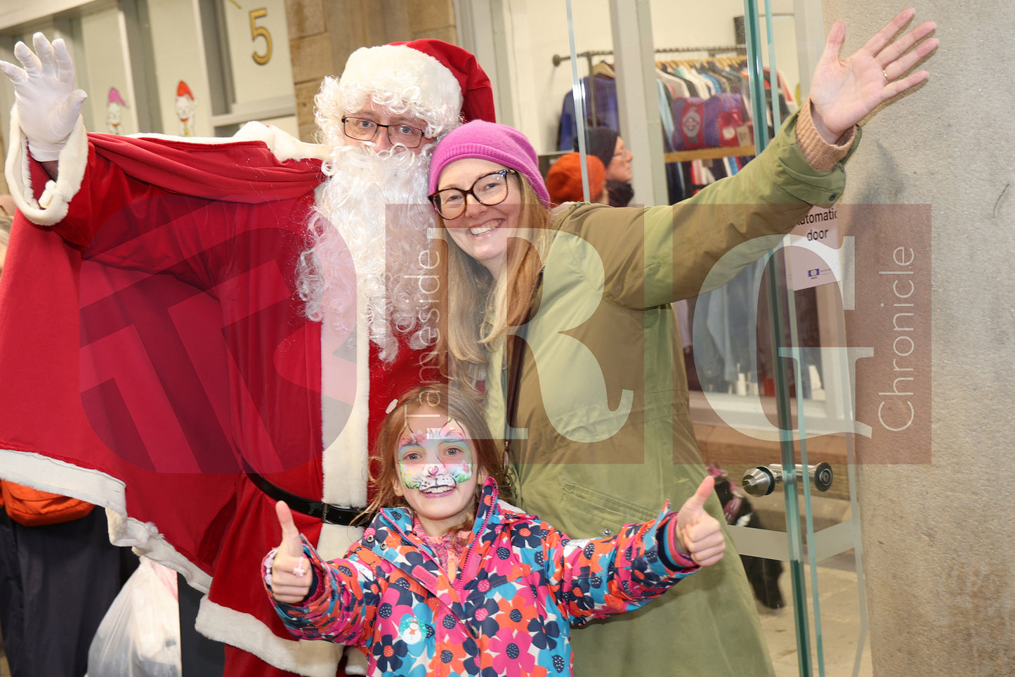 GLOSSOP LIGHT SWITCH ON 2025 (10).JPG