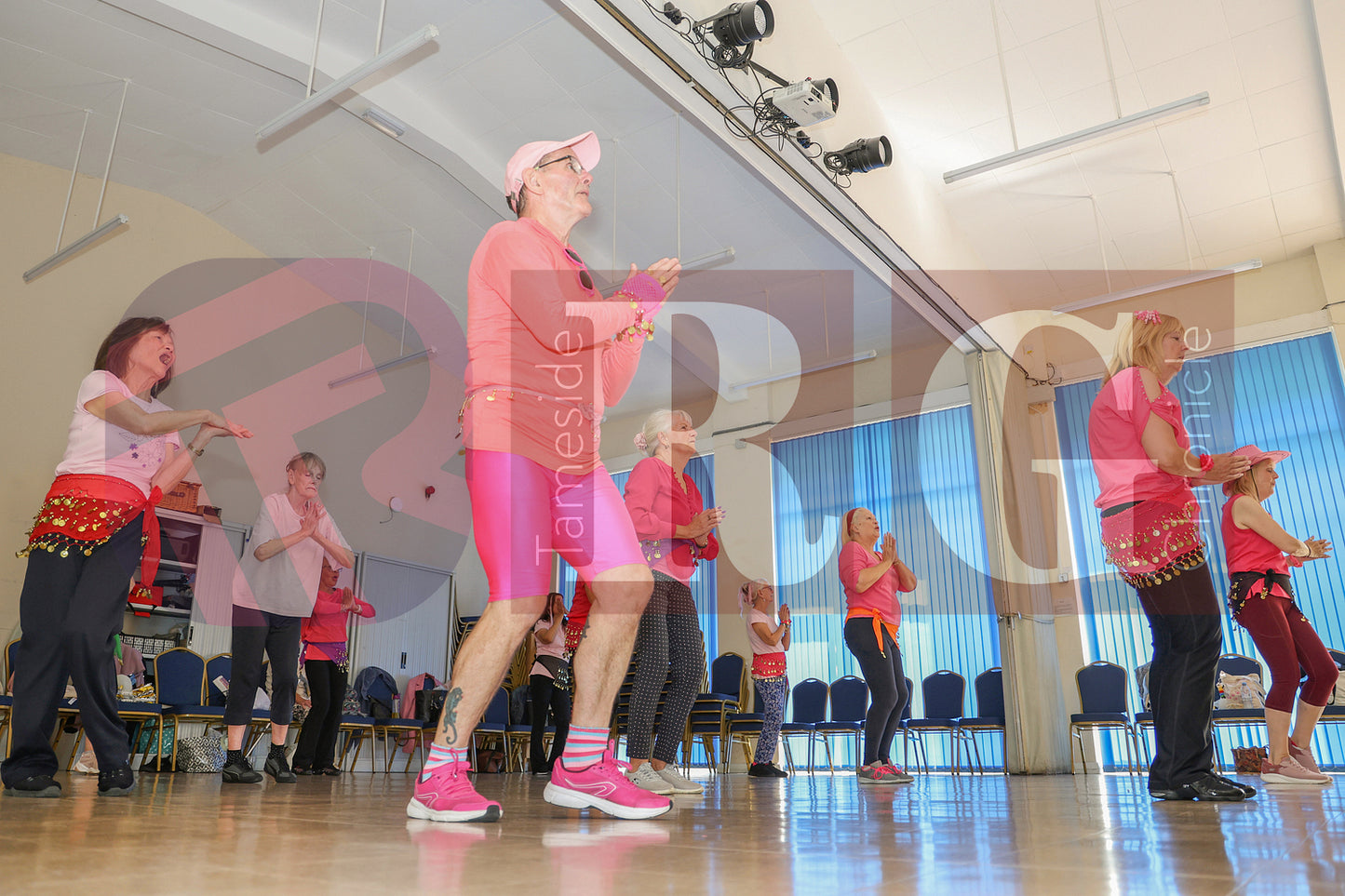 BREAST CANCER FUNDRAISING GRAFTON CENTRE HYDE (60).JPG