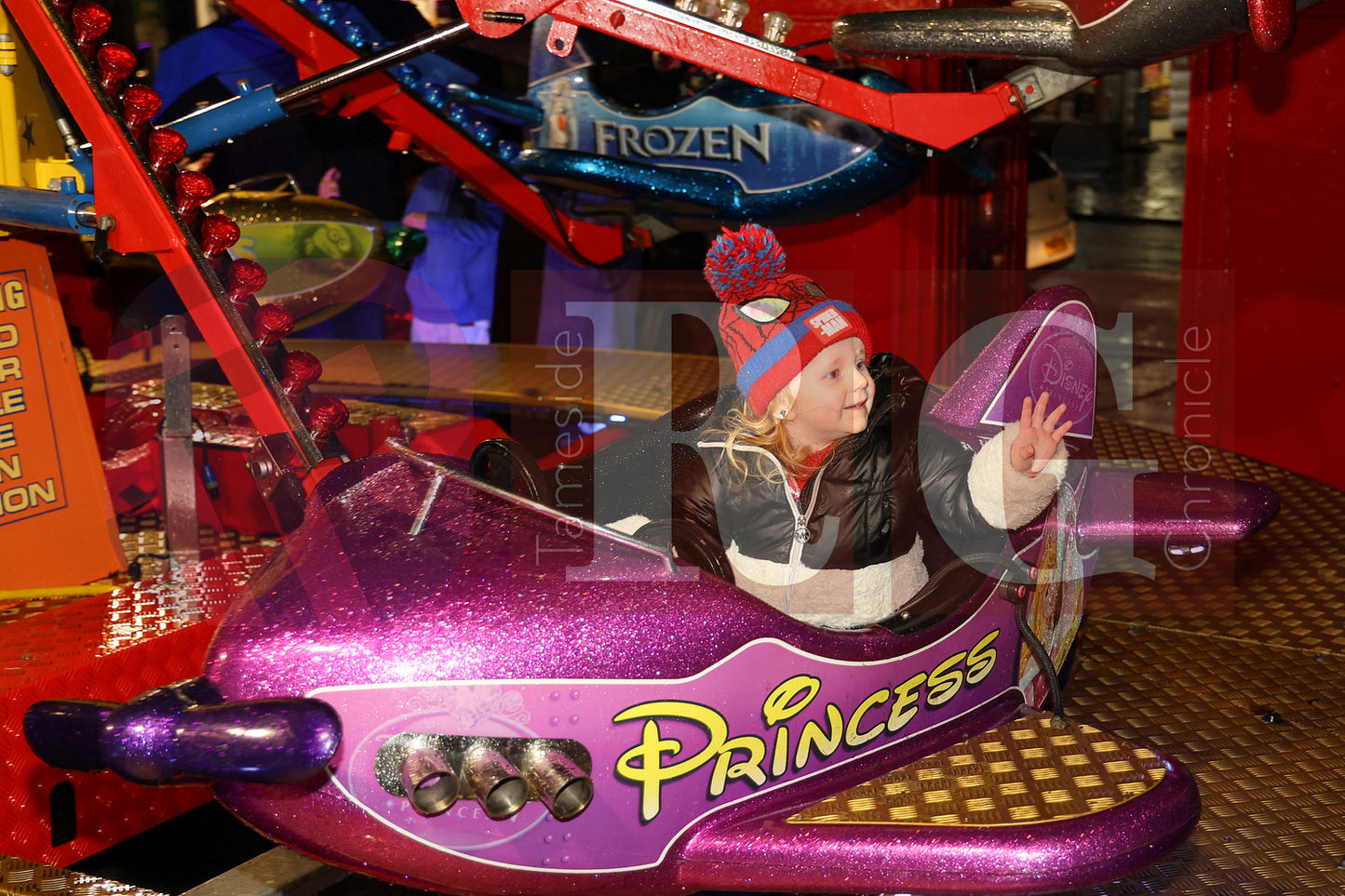 GLOSSOP LIGHT SWITCH ON 2025 (94).JPG