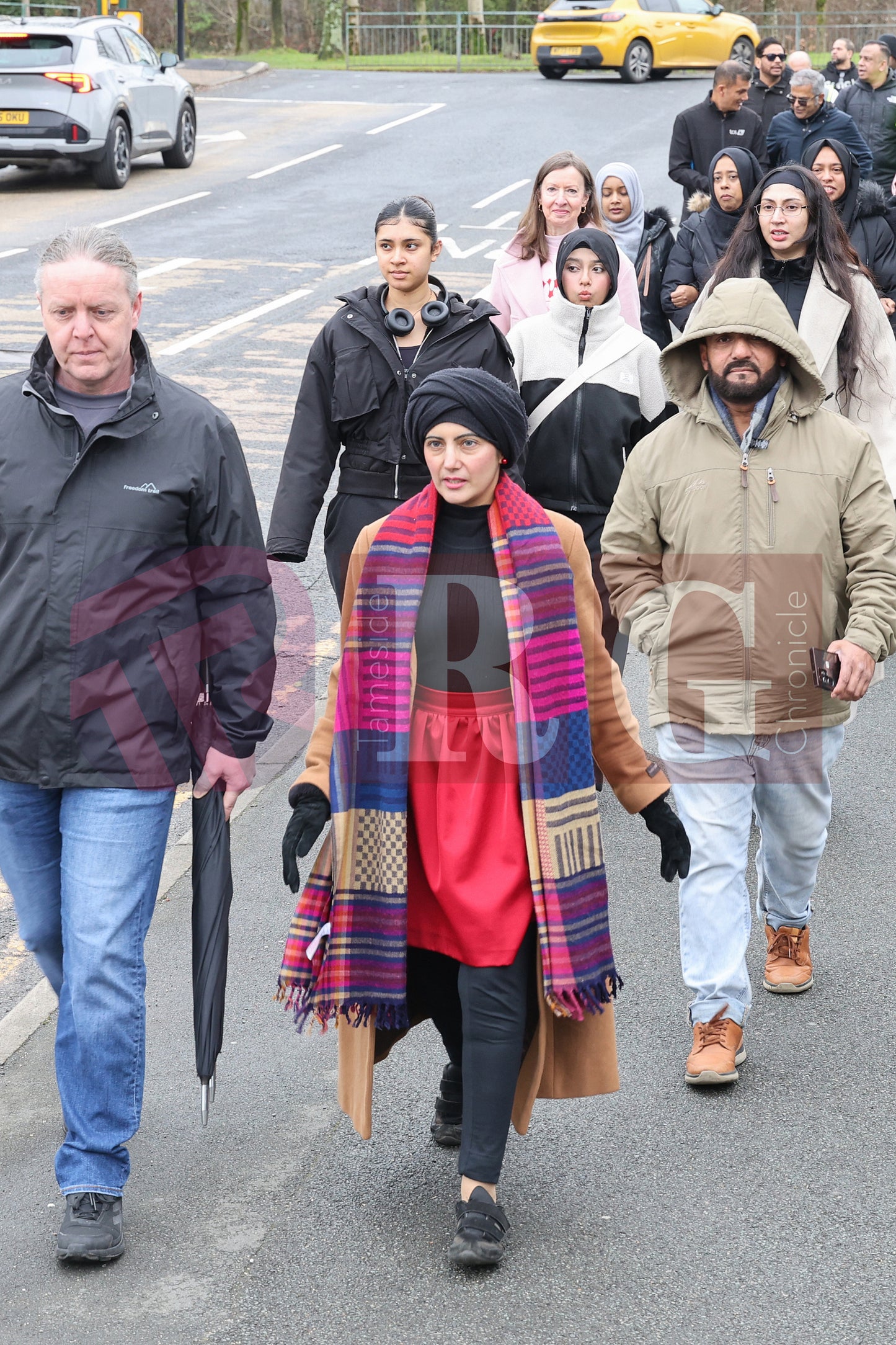 WALK WITH THE MAYOR HYDE TO DUKINFIELD (30).JPG