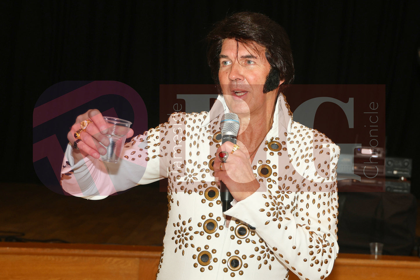 95TH BIRTHDAY DUKINFIELD TOWN HALL ELVIS (46).JPG