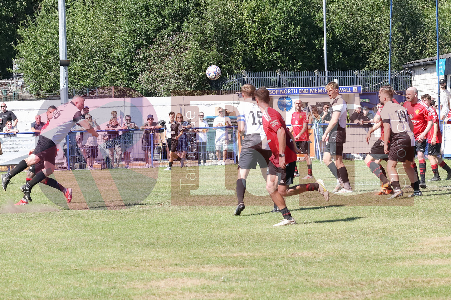 GLOSSOP NORTH EBD V UNITED LEGENDS (179).jpg