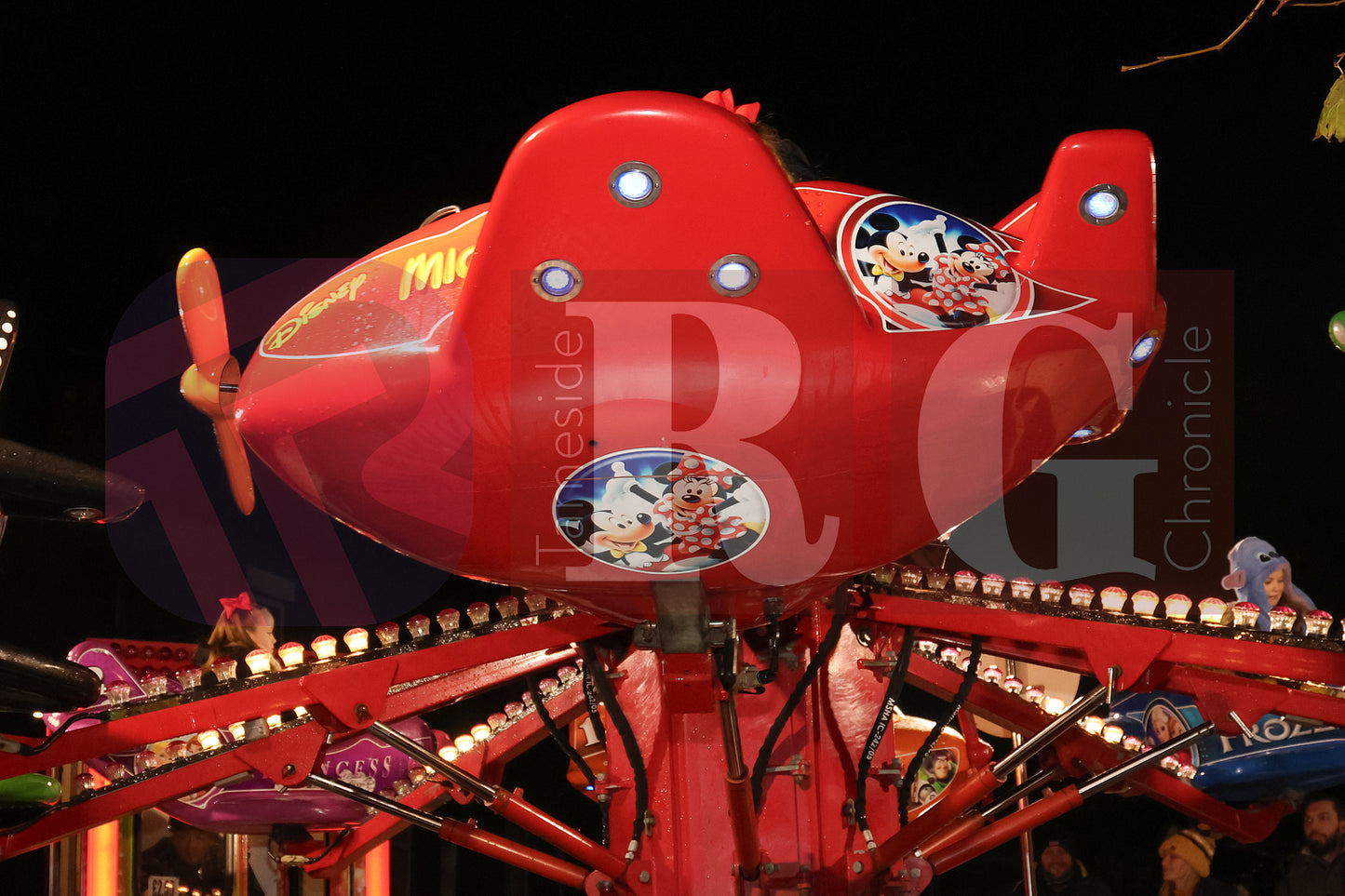 DUKINFIELD LIGHTS SWITCH ON (95).JPG