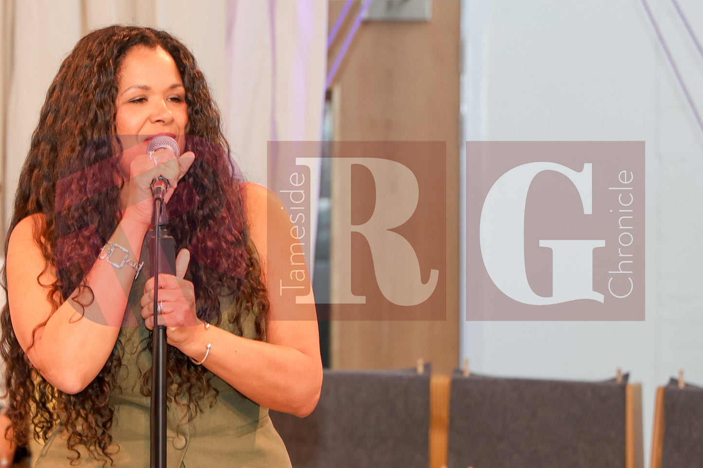 THE DEN FESTIVAL STALYBRIDGE CIVIC HALL (75).JPG