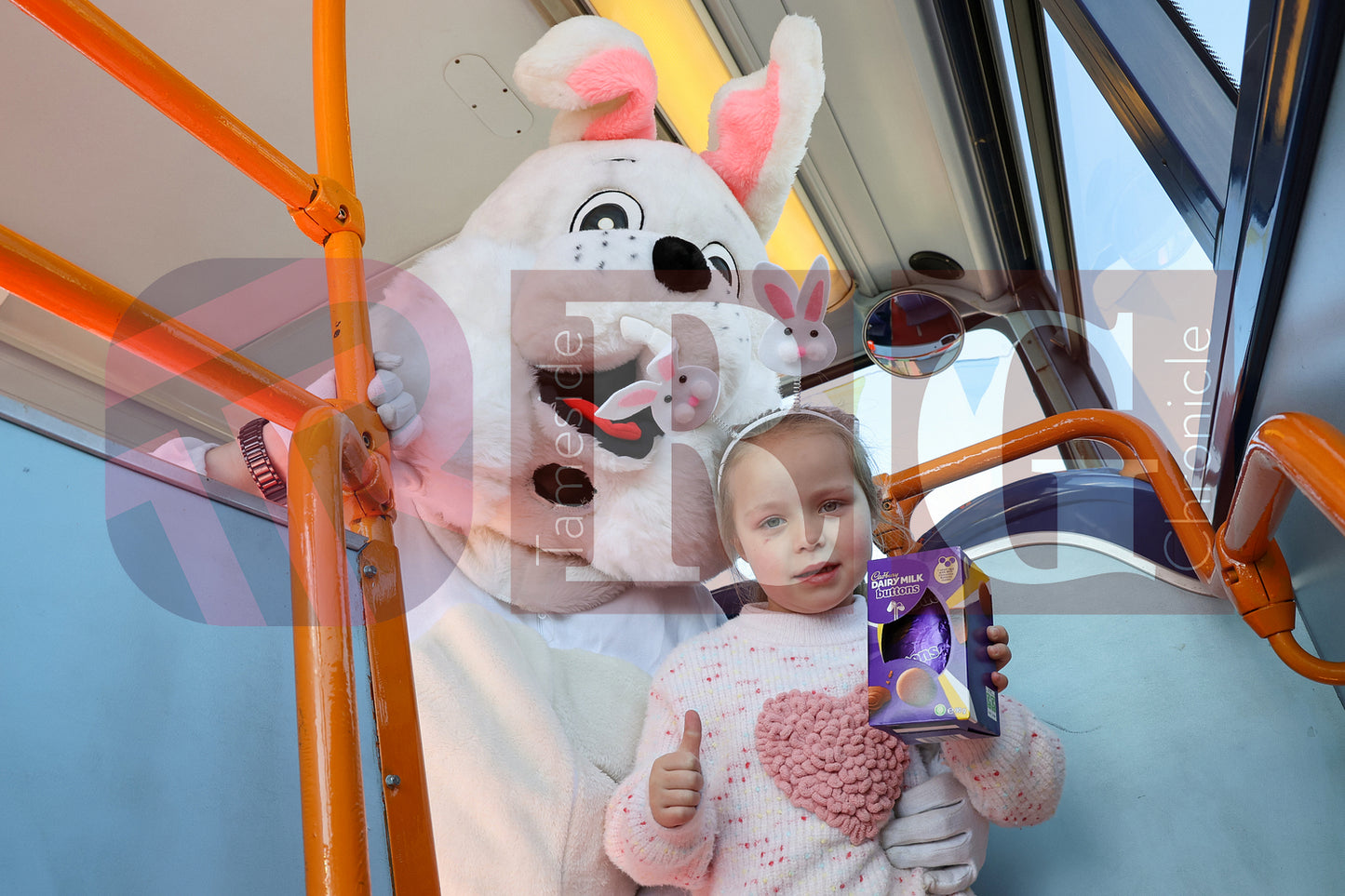 TAMESIDE HOSPITAL CHILDRENS WARD EASTER STAGECOACH (14).JPG