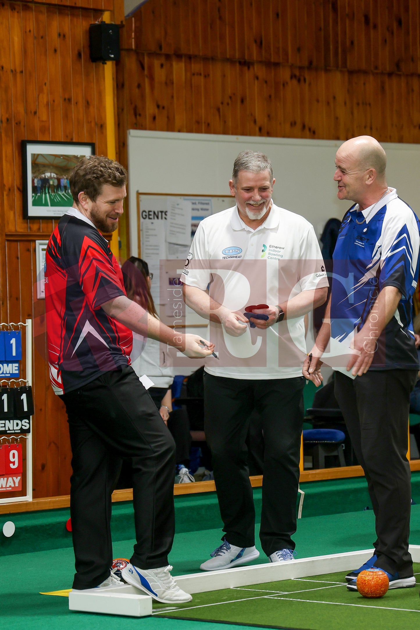 ETHEROW INDOOR BOWLING CENTRE CLUB (7).JPG