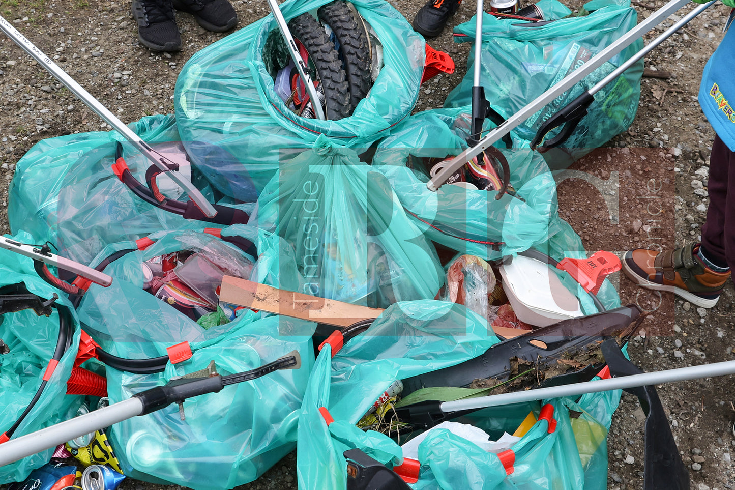 MOSSLEY LITTER PICK (22).JPG