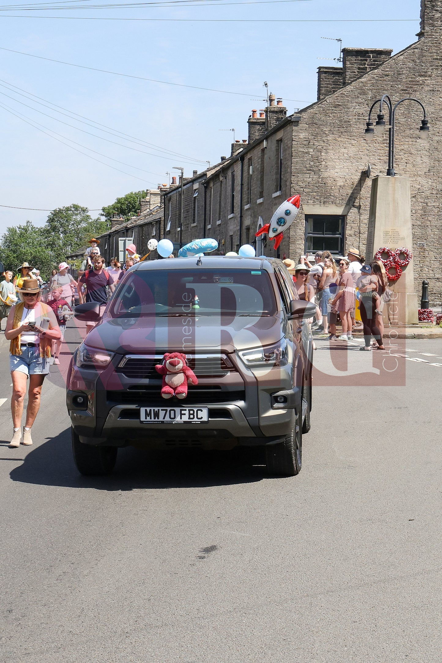 CHARLESWORTH CARNIVAL (88).JPG