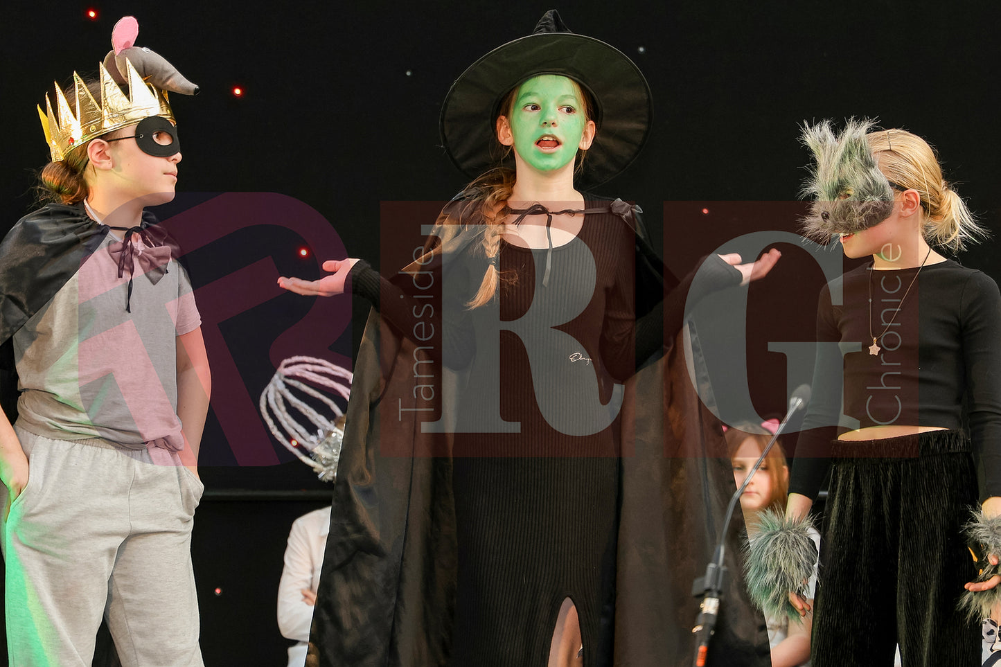 STALYBRIDGE CIVIC HALL SCHOOL PANTOMIME (30).JPG