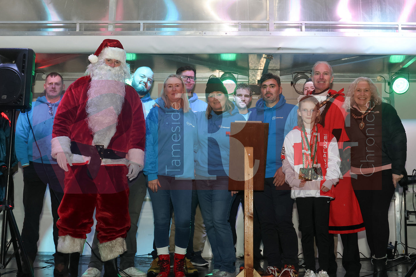 GLOSSOP LIGHTS SWITCH ON 2024 (62).JPG