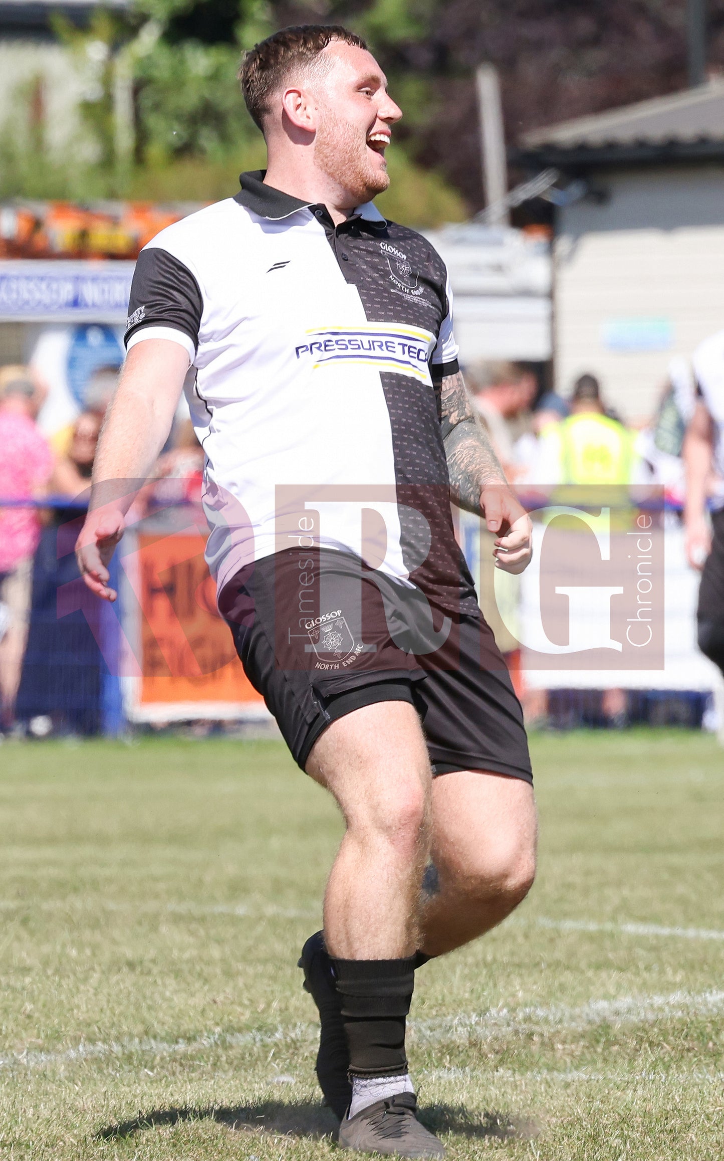 GLOSSOP NORTH EBD V UNITED LEGENDS (101).JPG