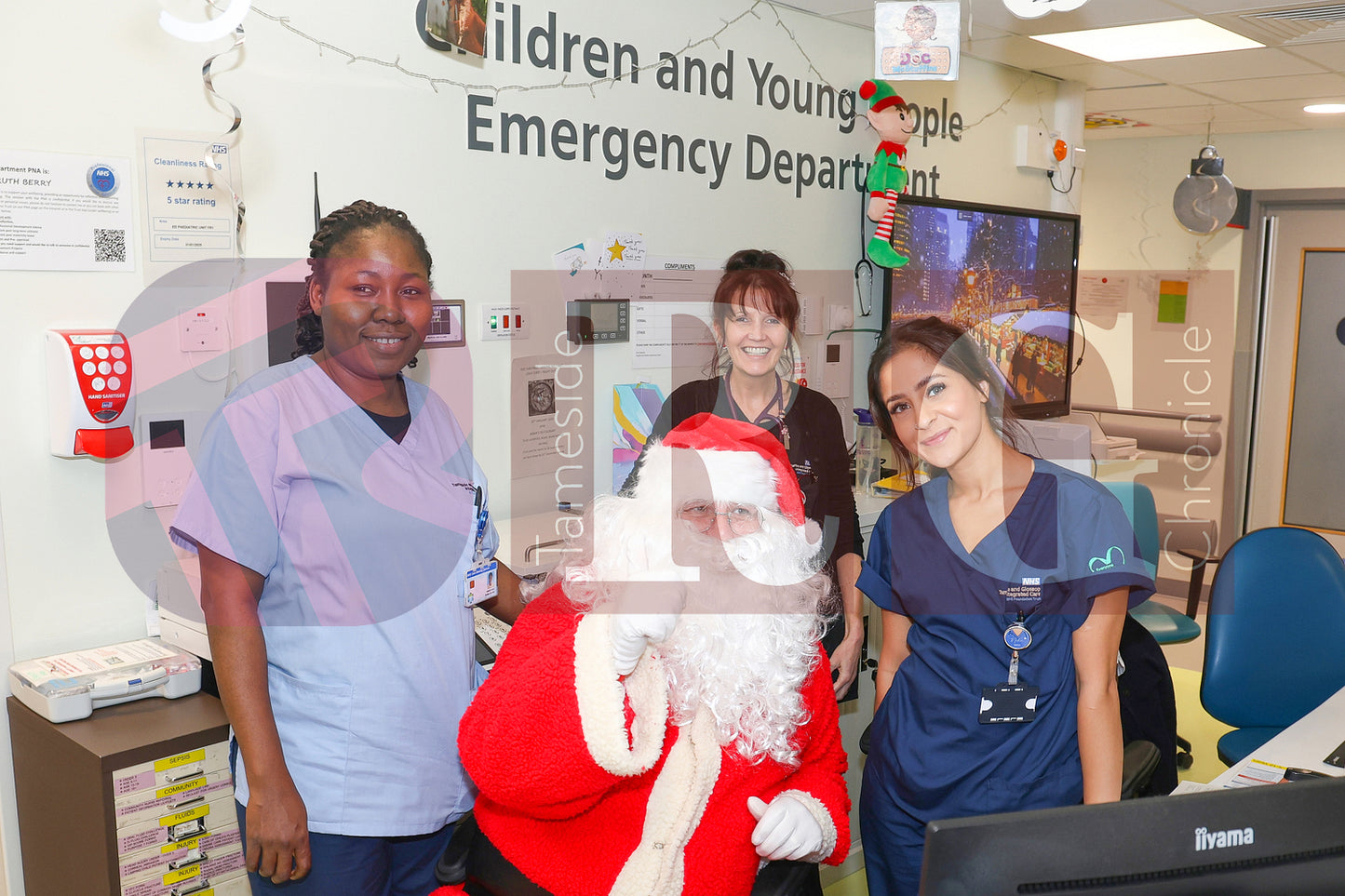 SANTA VISIT TAMESIDE CHILDRENS UNIT 2024 (75).JPG