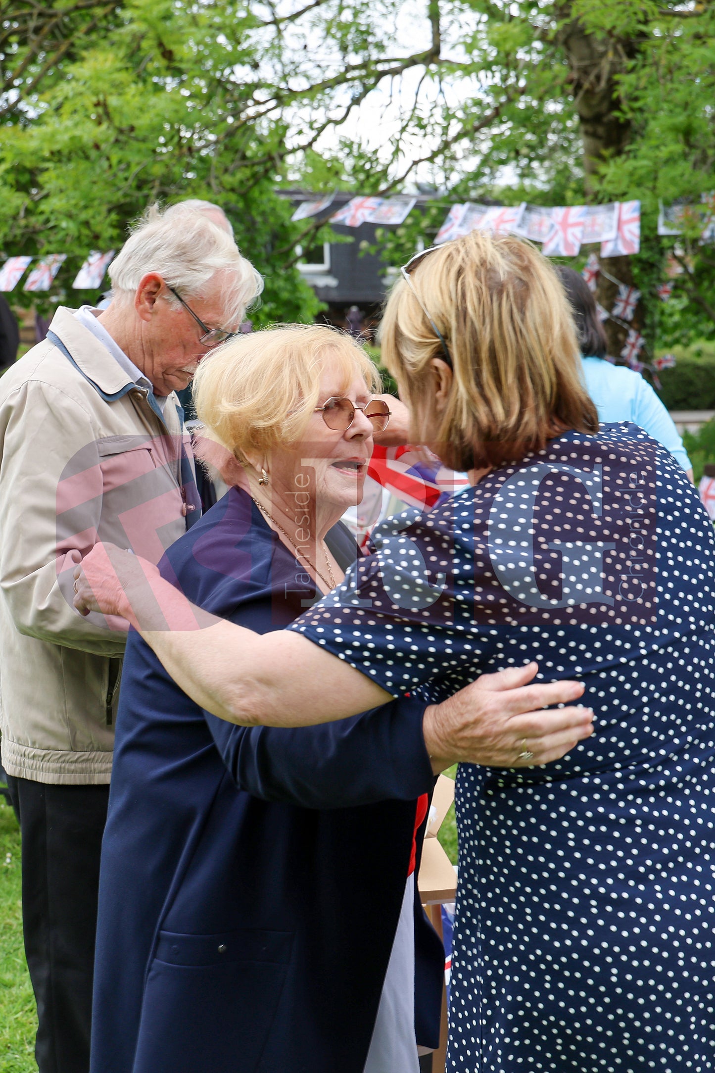 VE DAY THE COMMUNITY GARDEN DUKINFIELD (39).JPG