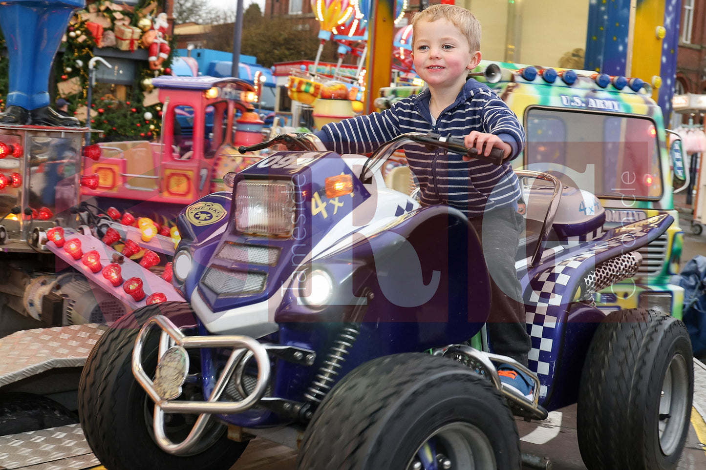 DENTON LIGHT SWITCH ON (31).JPG