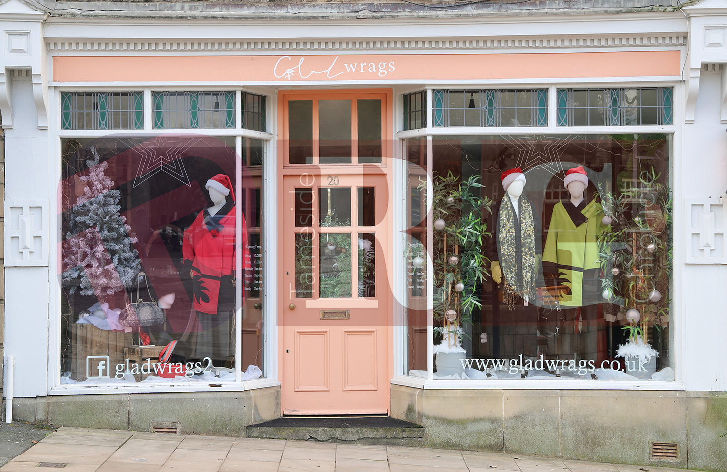 GLOSSOP SHOP XMAS WINDOWS 2024 (20).JPG