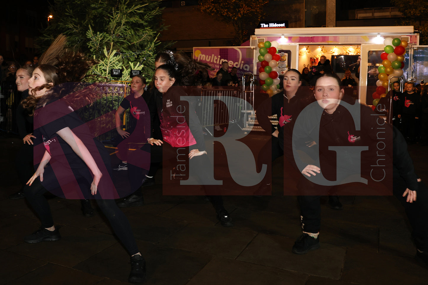 DROYLSDEN LIGHTS SWITCH ON 2024 (42).JPG