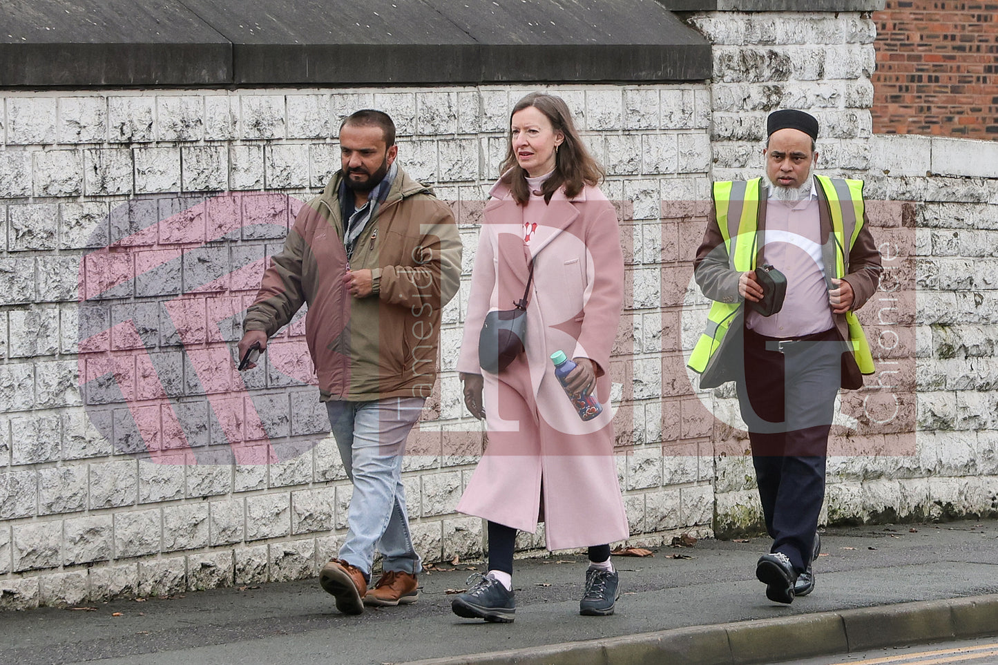 WALK WITH THE MAYOR HYDE TO DUKINFIELD (48).JPG