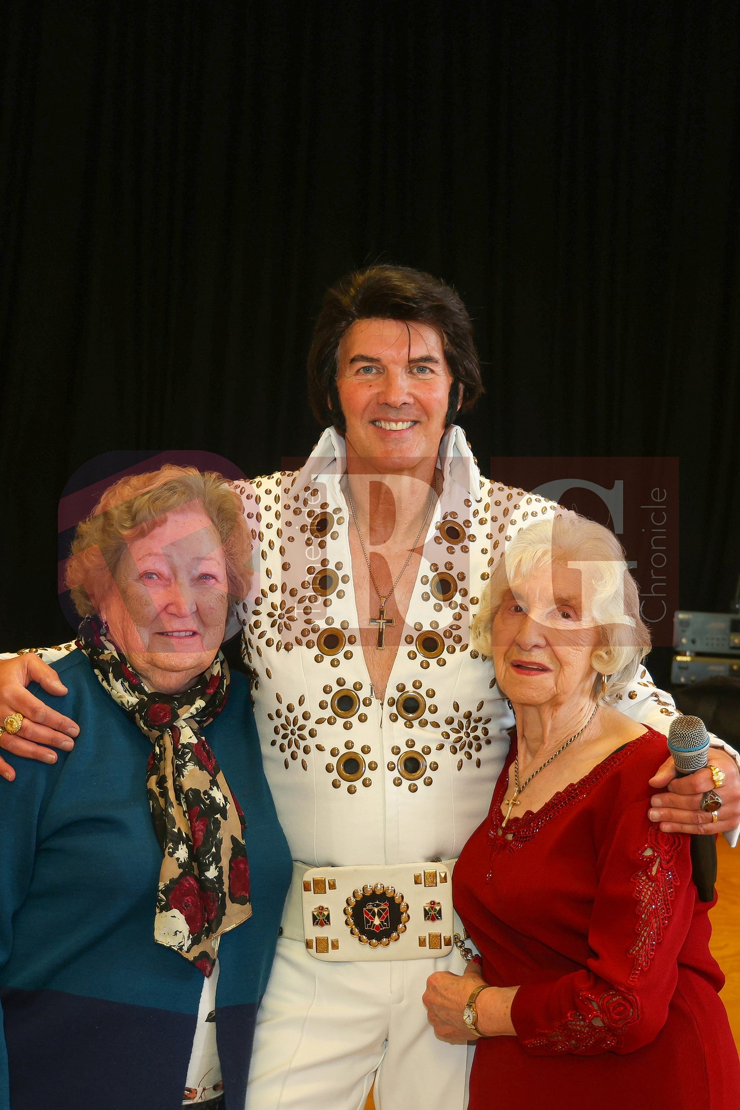 95TH BIRTHDAY DUKINFIELD TOWN HALL ELVIS (22).JPG