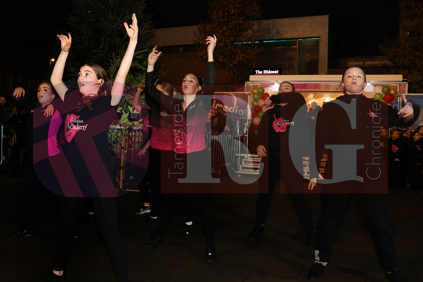 DROYLSDEN LIGHTS SWITCH ON 2024 (43).JPG
