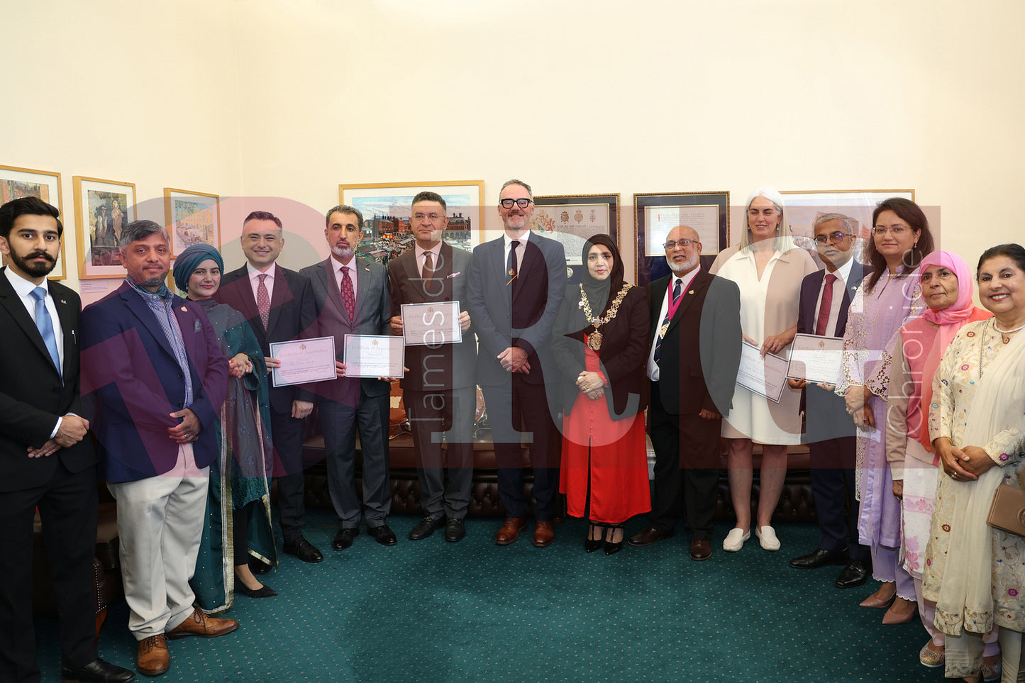 SERVICE OF CONSULS DUKINFIELD TOWN HAL 2025 (30).JPG