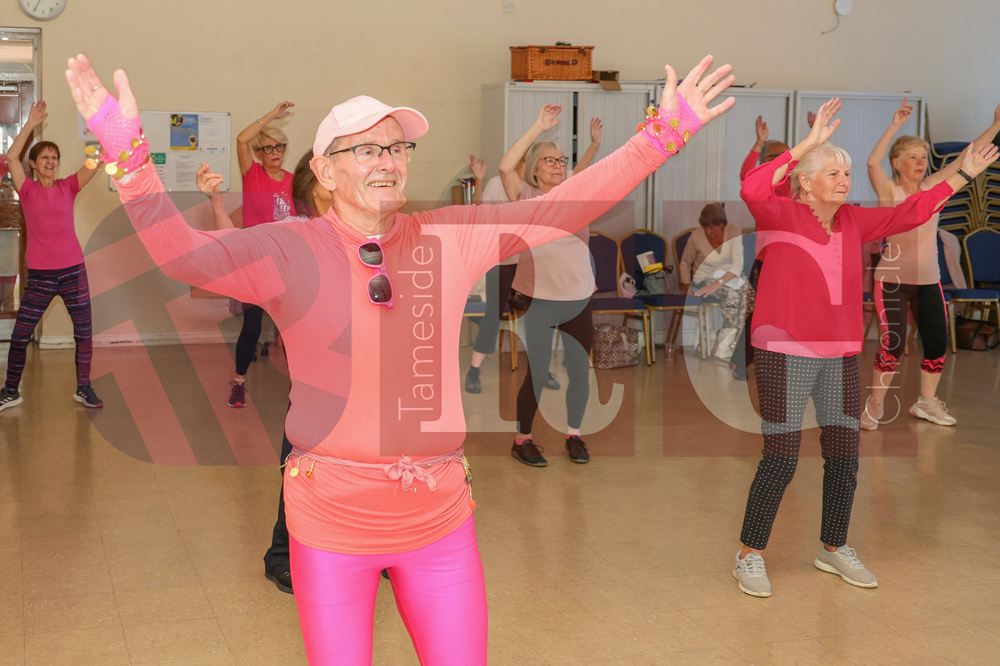 BREAST CANCER FUNDRAISING GRAFTON CENTRE HYDE (18).JPG