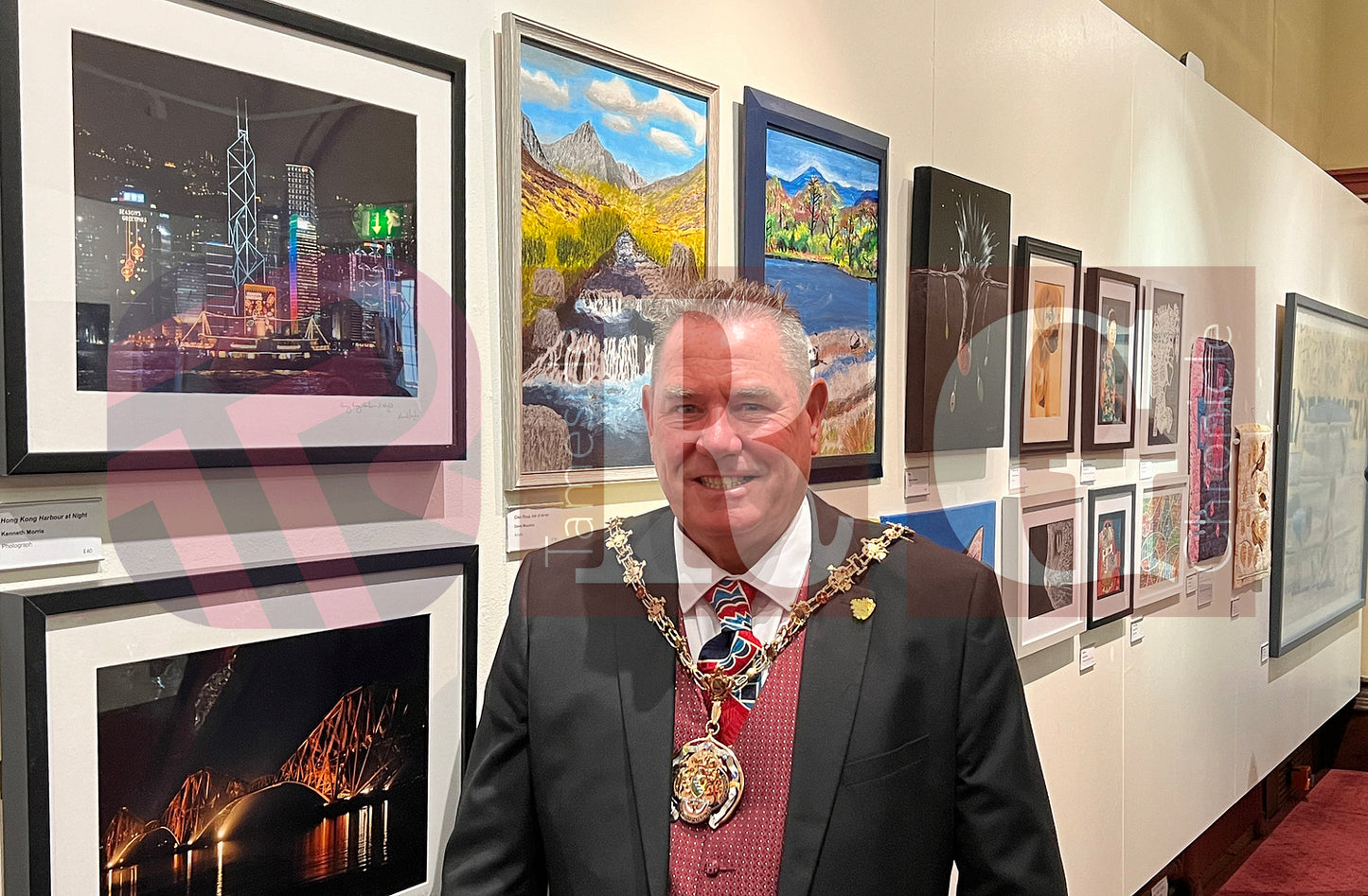 ASHLEY CHESHAM ART GALLERY (19).JPG