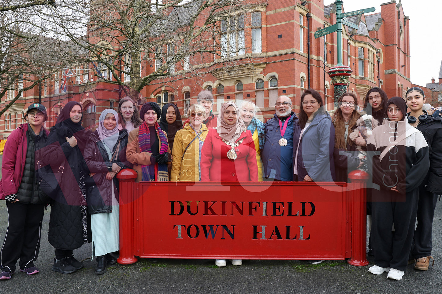 WALK WITH THE MAYOR HYDE TO DUKINFIELD (62).JPG