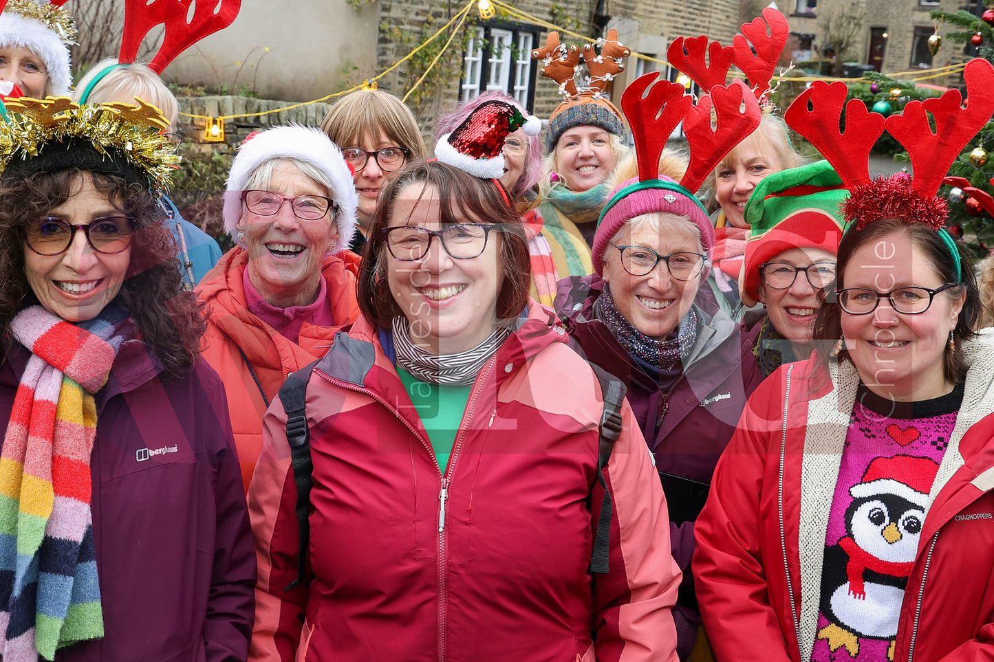 GLOSSOP XMAS MARKET 2025 (13).JPG